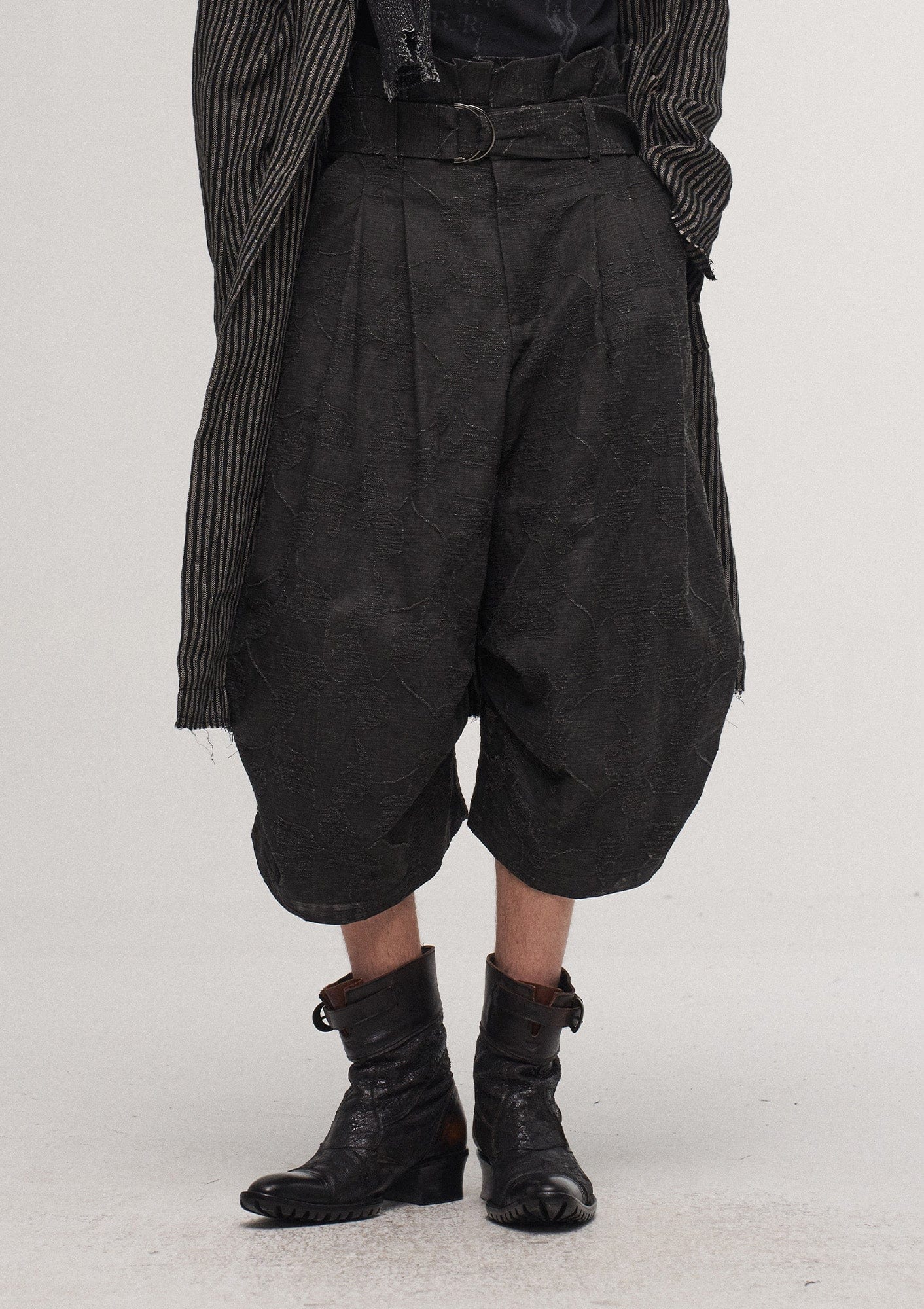 ILNya Nieternite Nifutur Jacquard Ruffled Hem Capris Lantern Pants, premium urban and streetwear designers apparel on PROJECTISR.com, ILNya Nieternite Nifutur