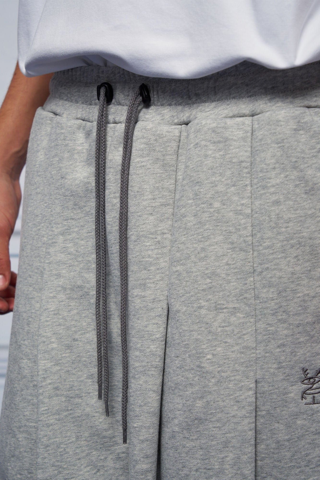 UNLIMITED MOTE Multi-Pleated Drawstring Raw-Hem Shorts, premium urban and streetwear designers apparel on PROJECTISR.com, UNLIMITED MOTE
