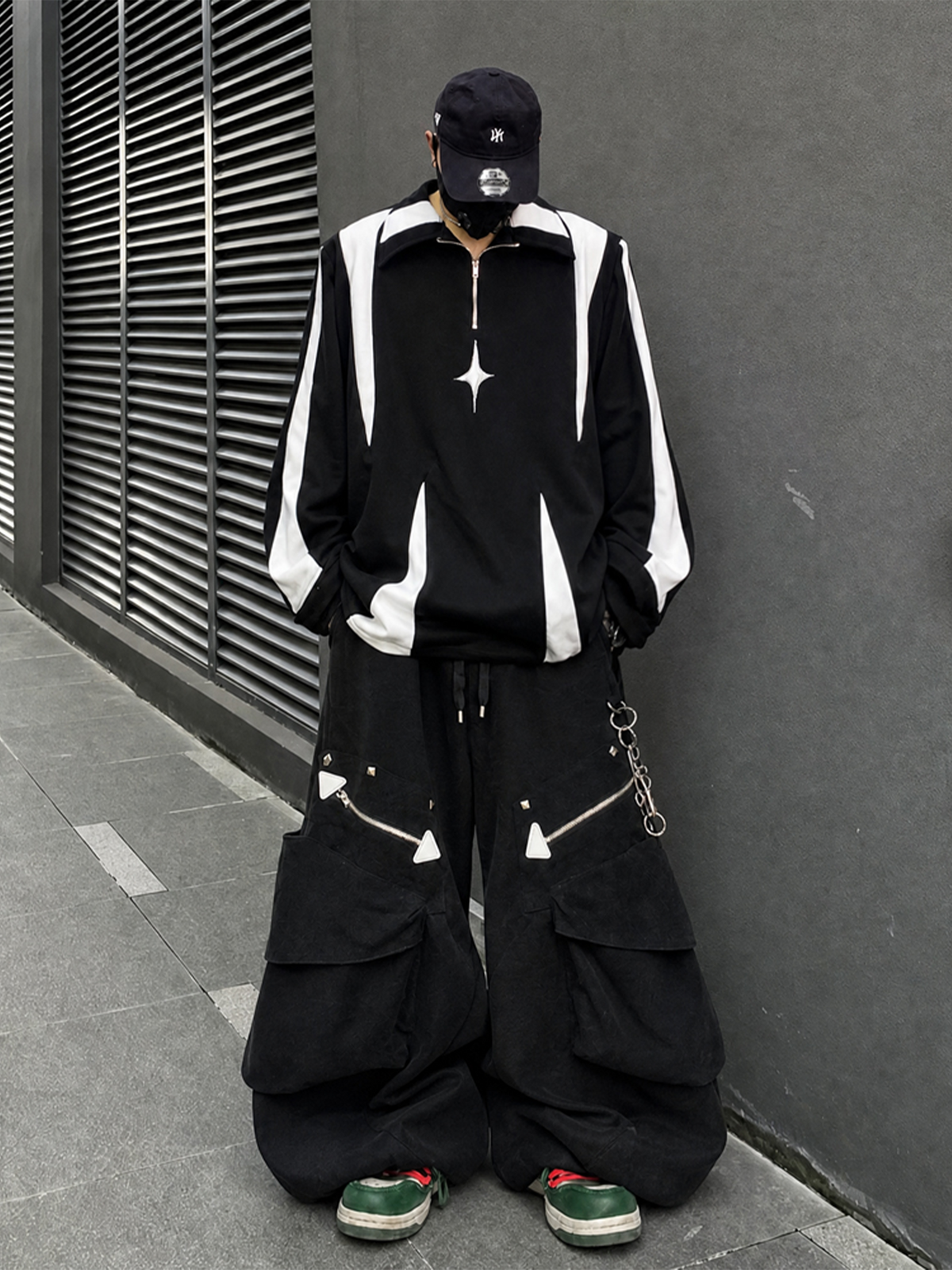 UUCSCC Contrast Padded-Shoulder Lapel Sweatshirt