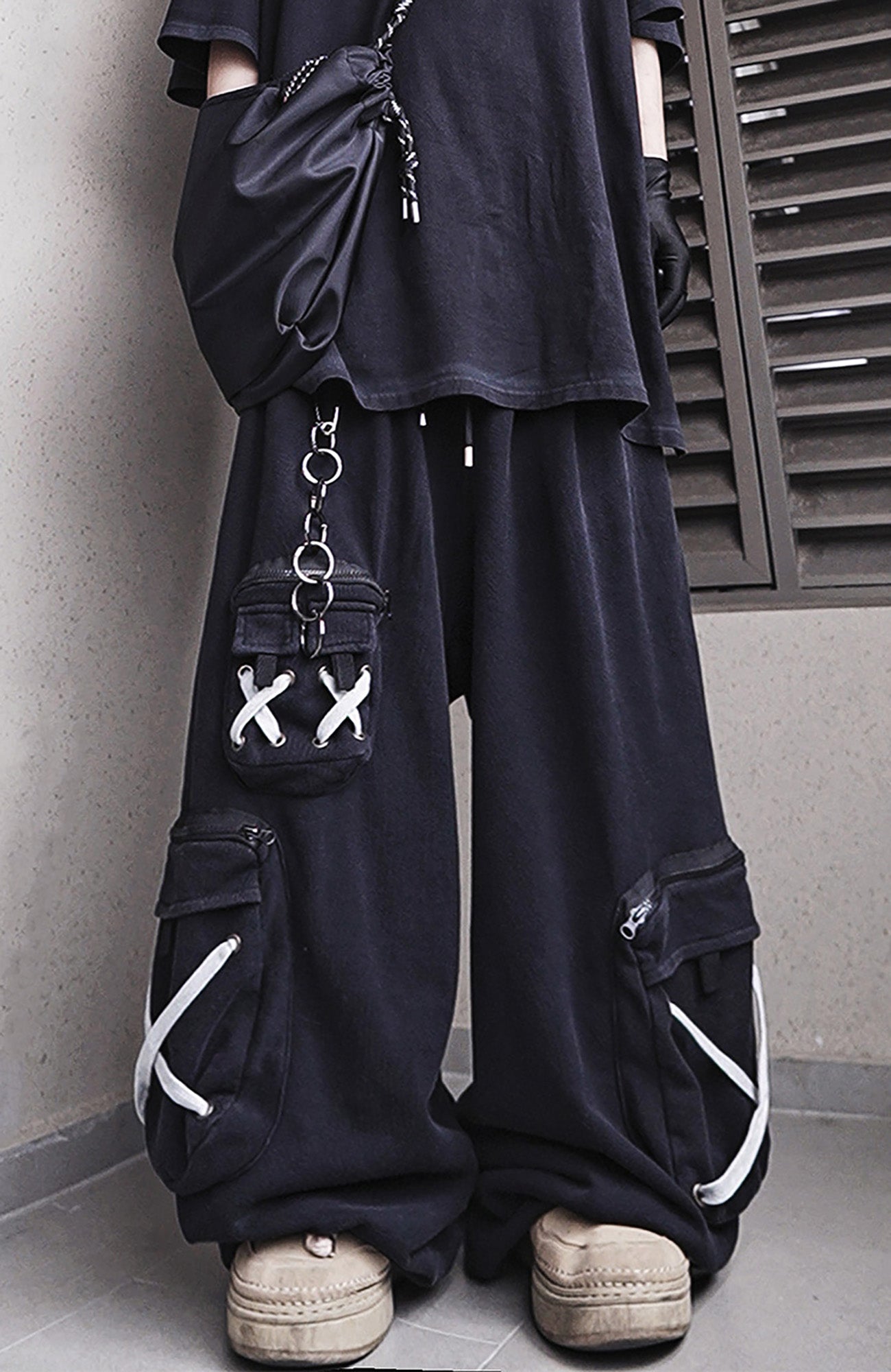 UUCSCC Retro Multi-Pocket Wide-Leg Cargo Pants