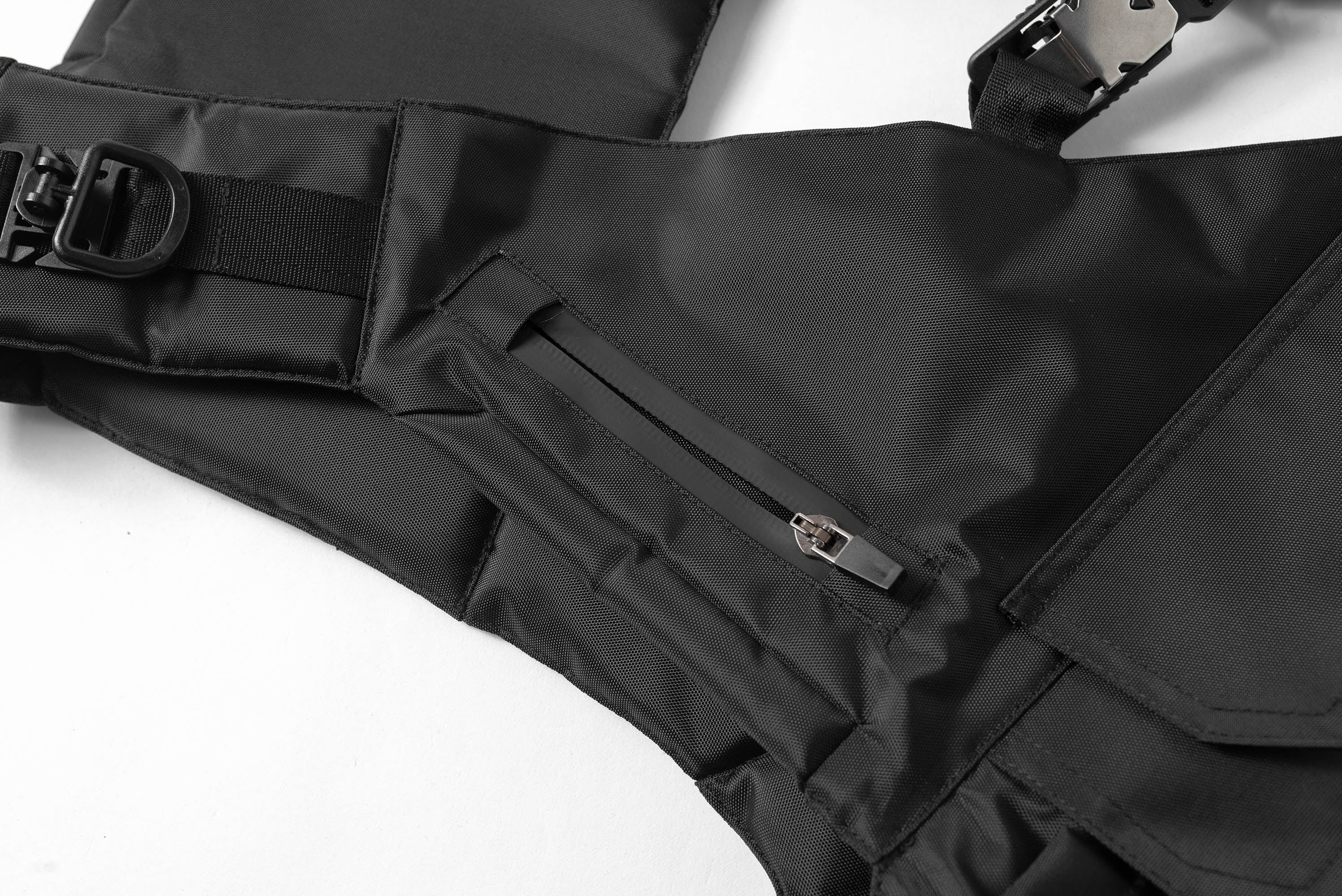 SILENSTORM Asymmetrical Multi-Pocket Tactical Vest, premium urban and streetwear designers apparel on PROJECTISR.com, SILENSTORM