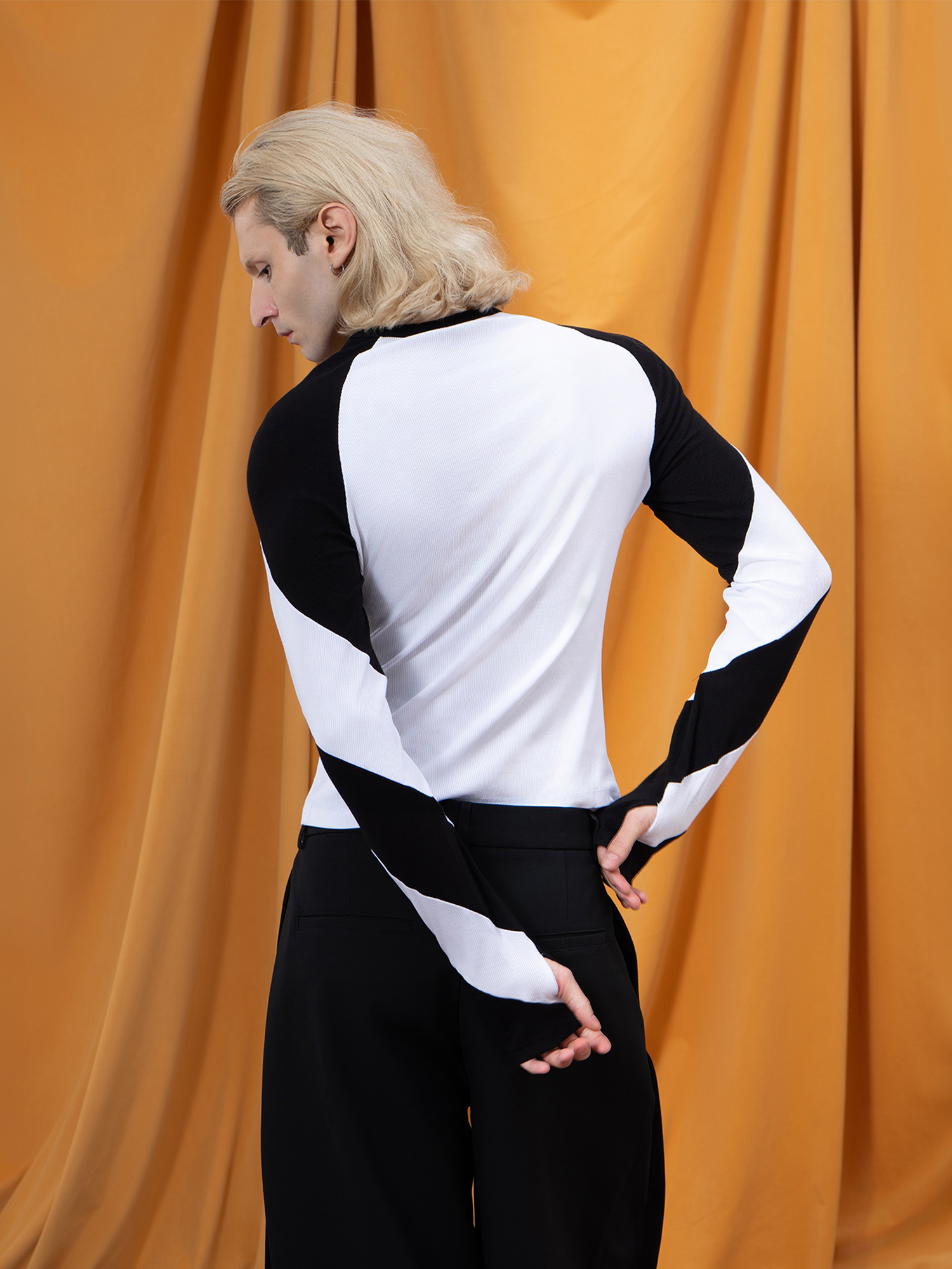 CLP Spiral Spliced Slim-Fit Long-Sleeve Tee