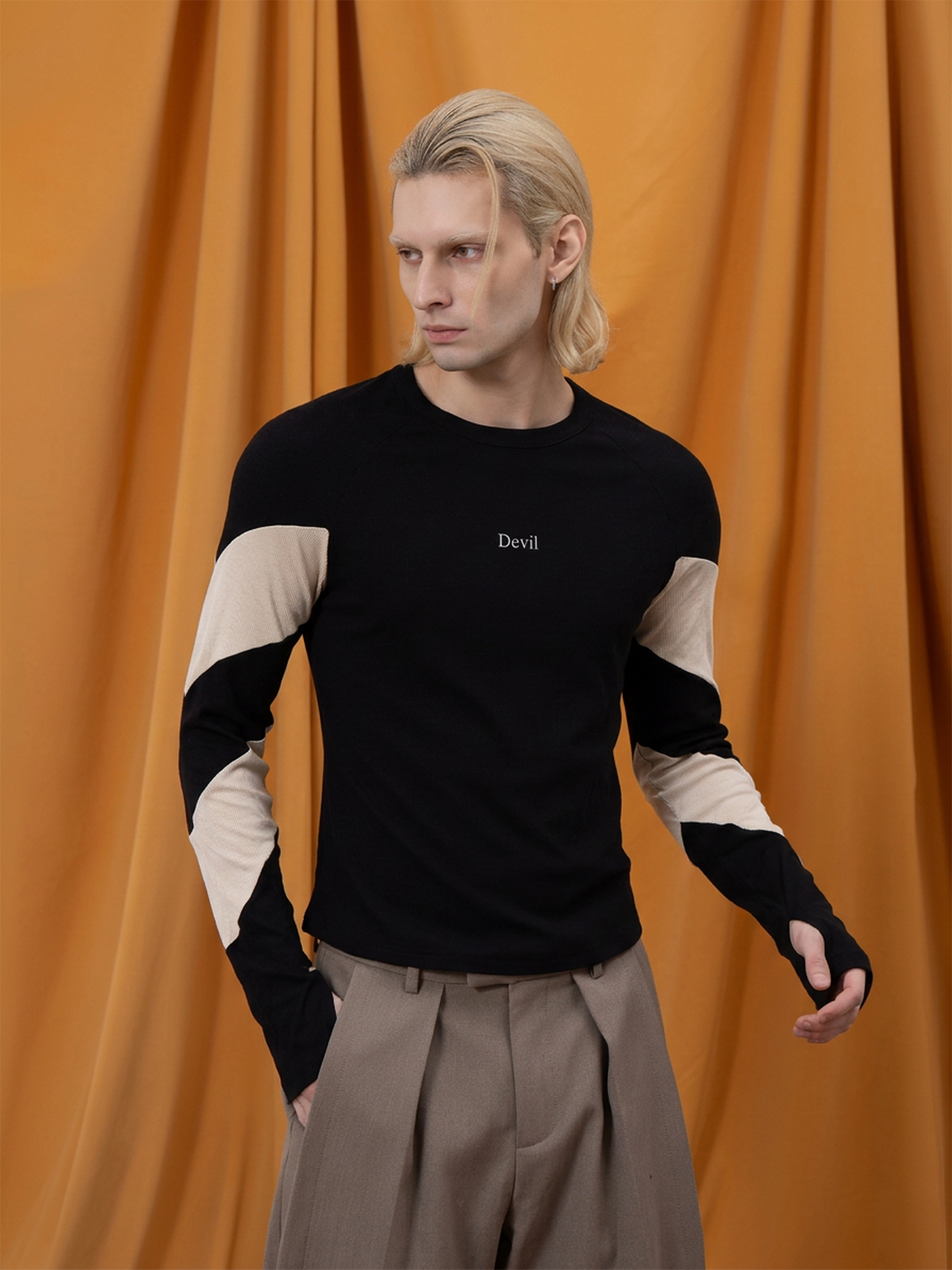 CLP Spiral Contrast Slim-Fit Long-Sleeve Tee