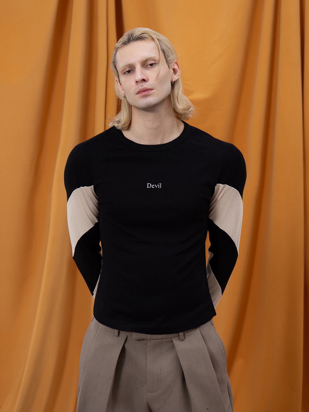 CLP Spiral Contrast Slim-Fit Long-Sleeve Tee
