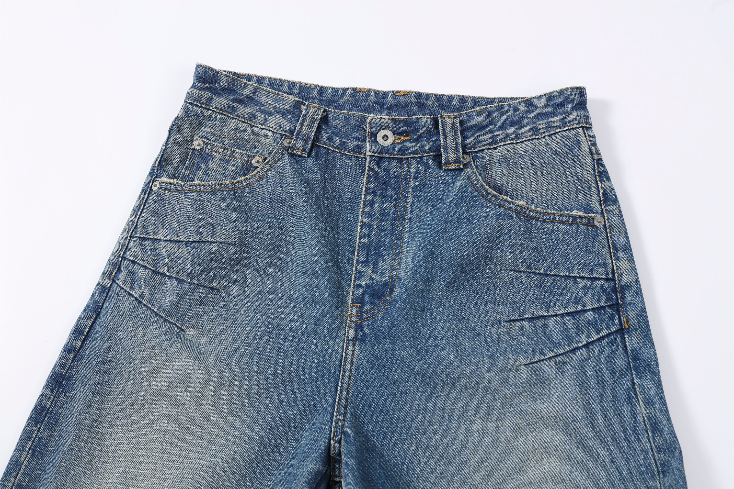 MAKEMORE Washed Pintuck Wide-Leg Jeans