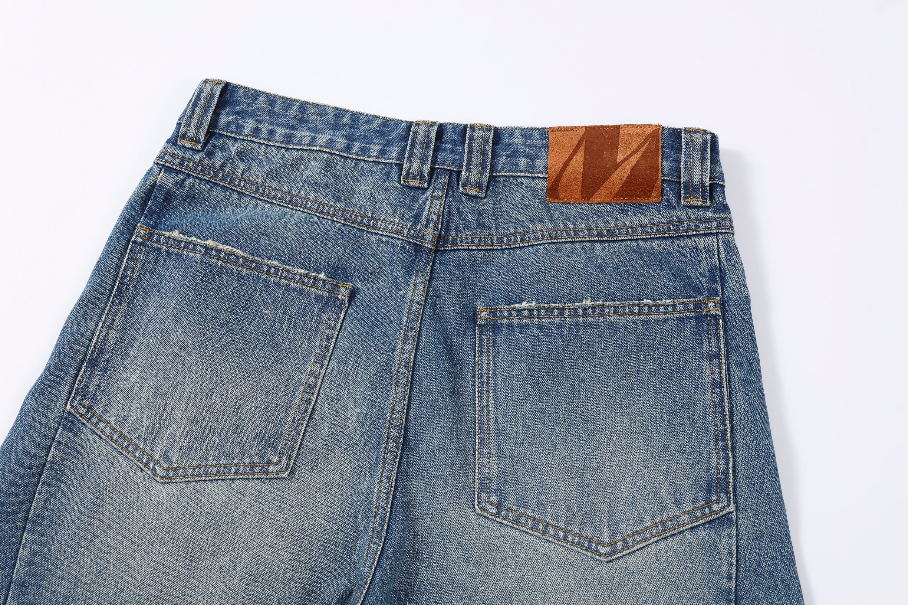 MAKEMORE Washed Pintuck Wide-Leg Jeans