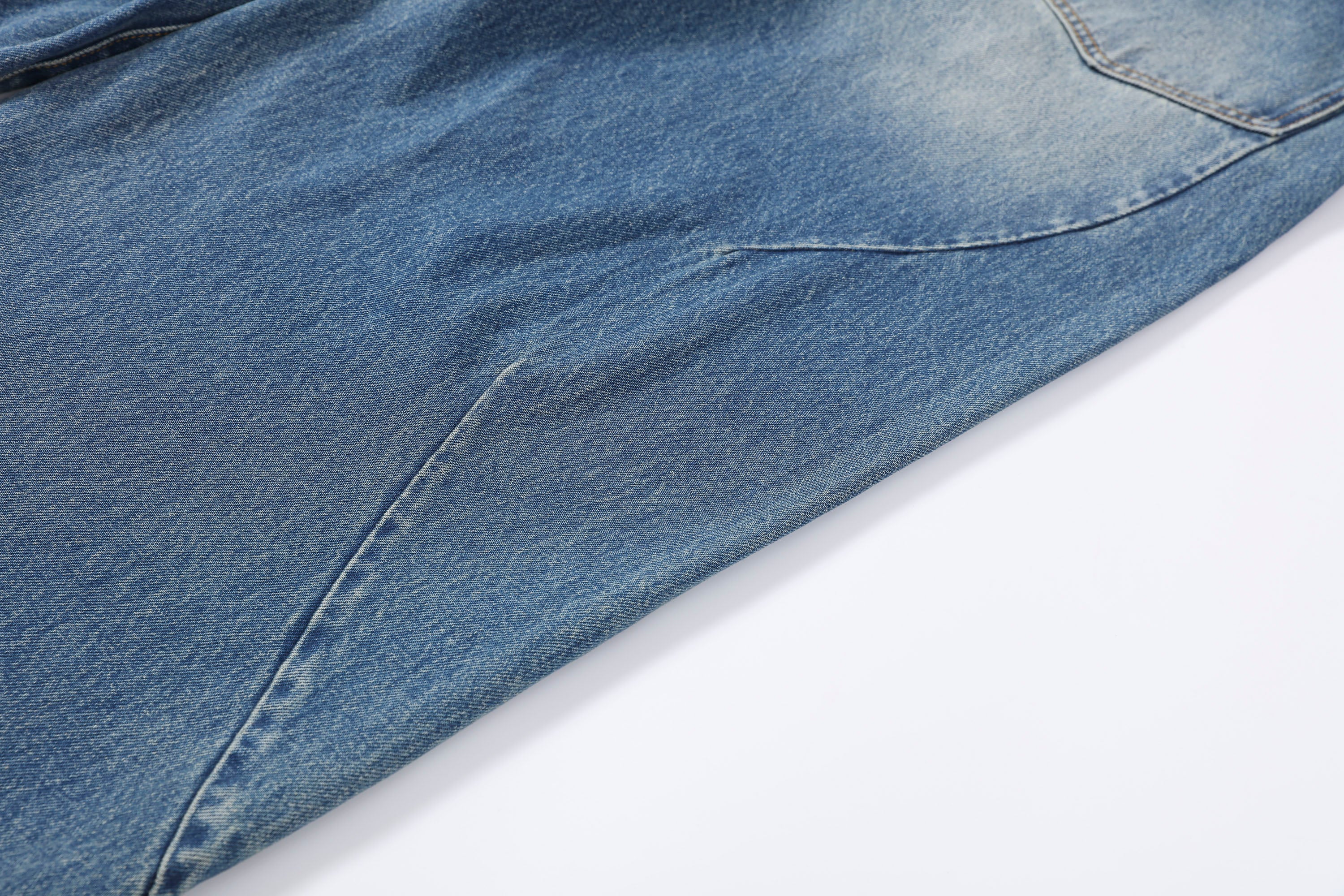 MAKEMORE Washed Pintuck Wide-Leg Jeans