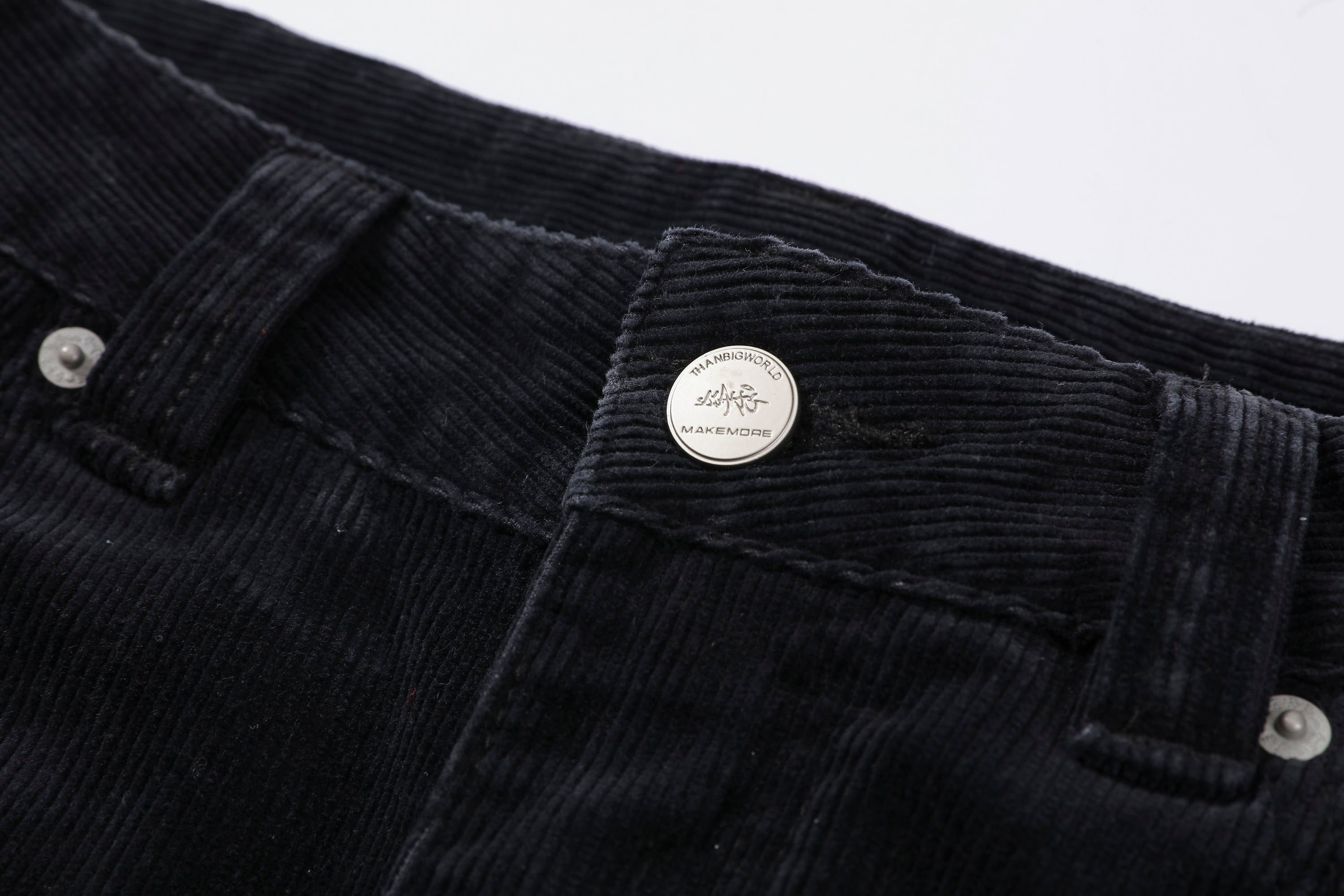 MAKEMORE Washed Oversized Corduroy Pants