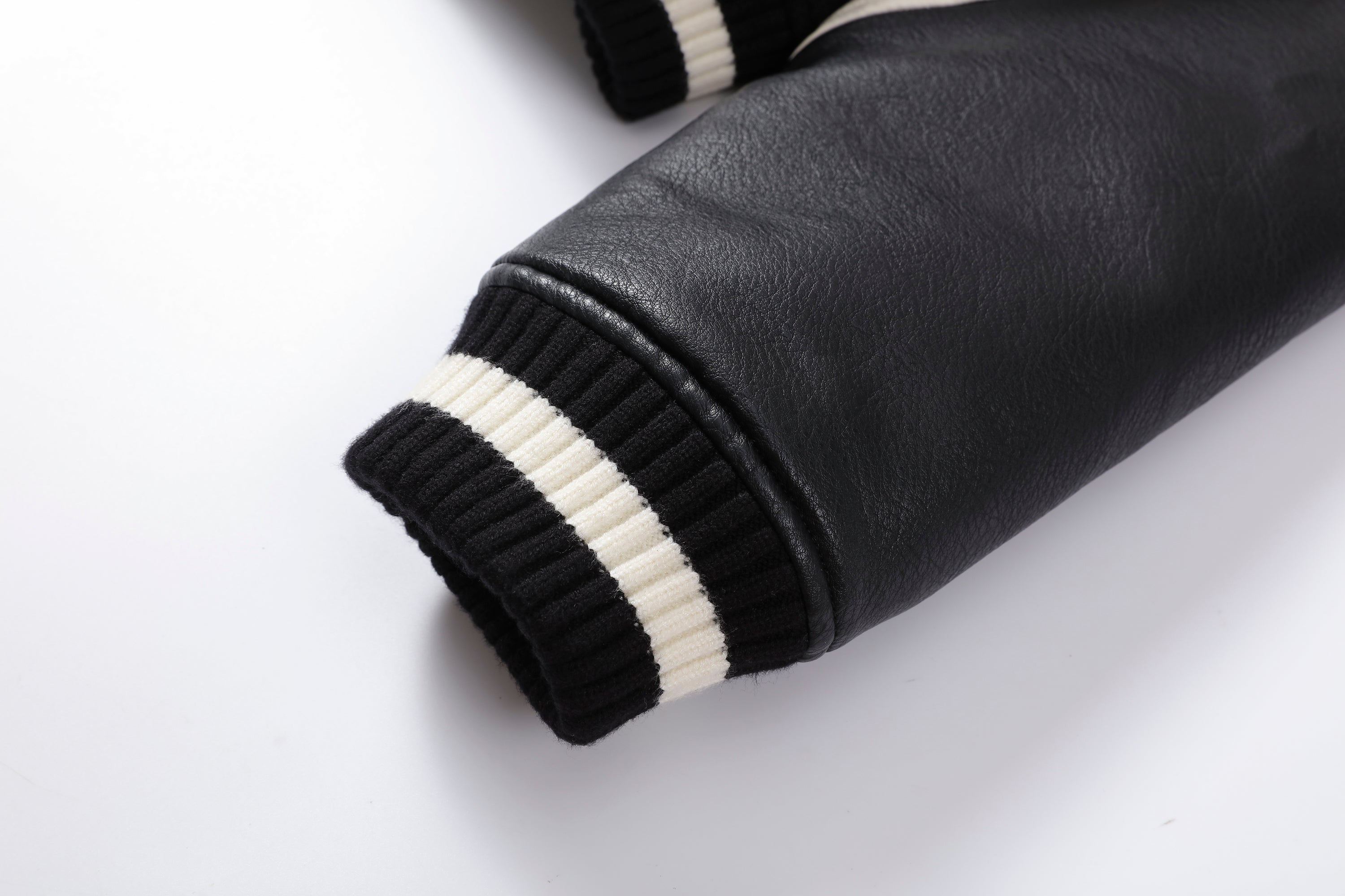 MAKEMORE Contrast Panel LOGO Patch Padded Jacket