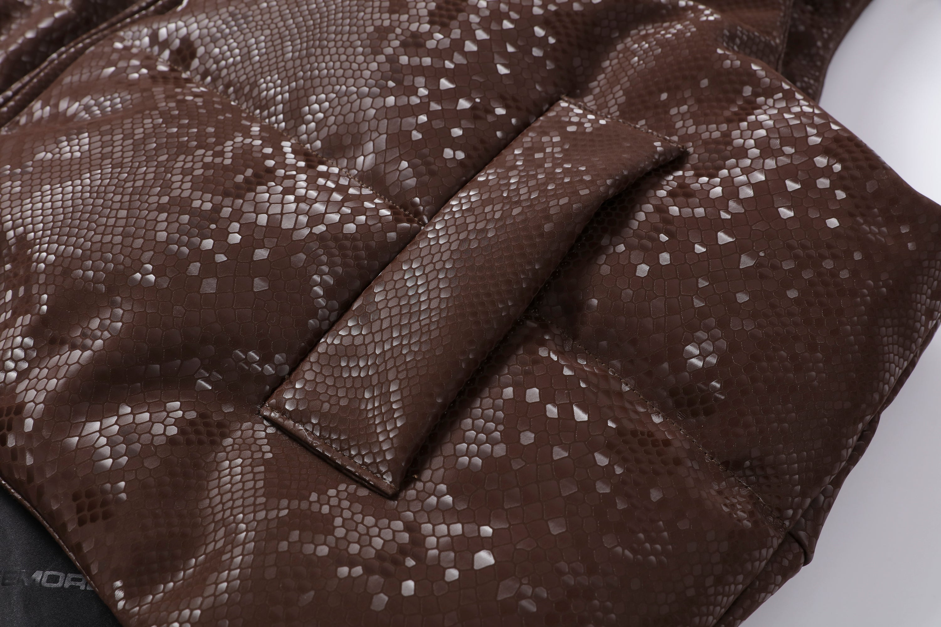 MAKEMORE Scale-Textured PU Embroidered Puffer Vest