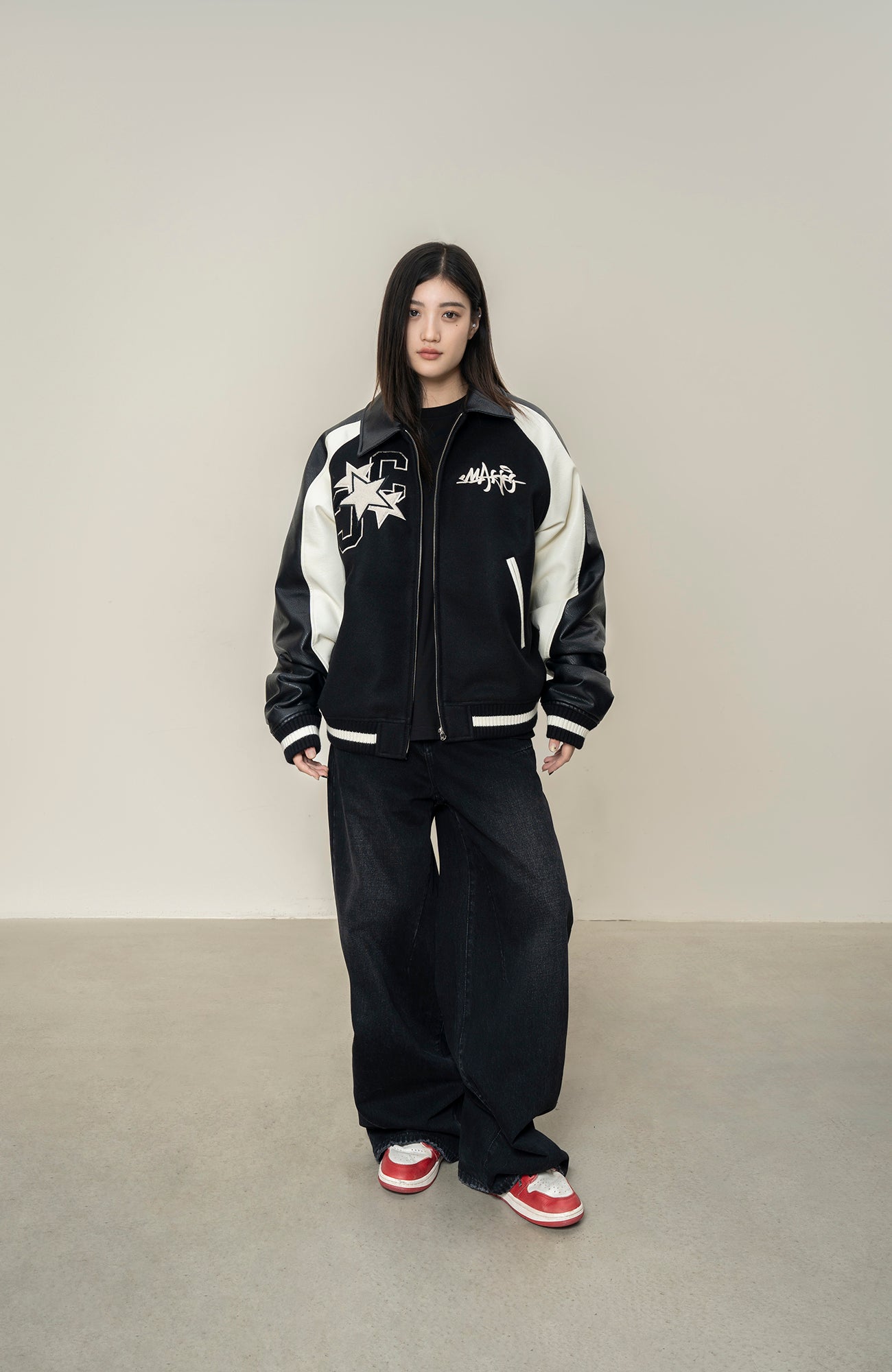 MAKEMORE Contrast Panel LOGO Patch Padded Jacket