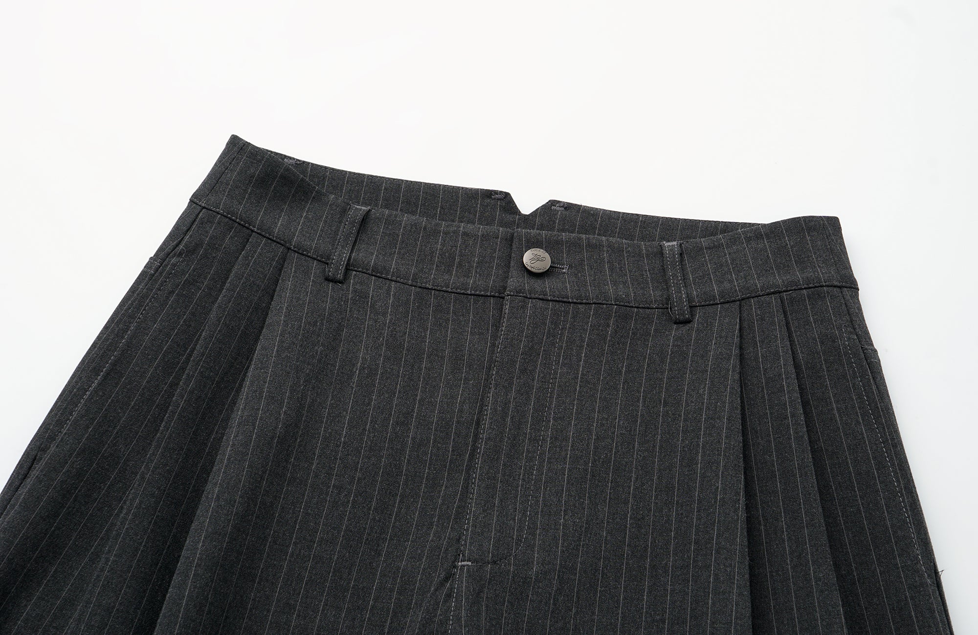 ELETEIZE Pleated Striped Vine Embroidered Wide-Leg Trousers