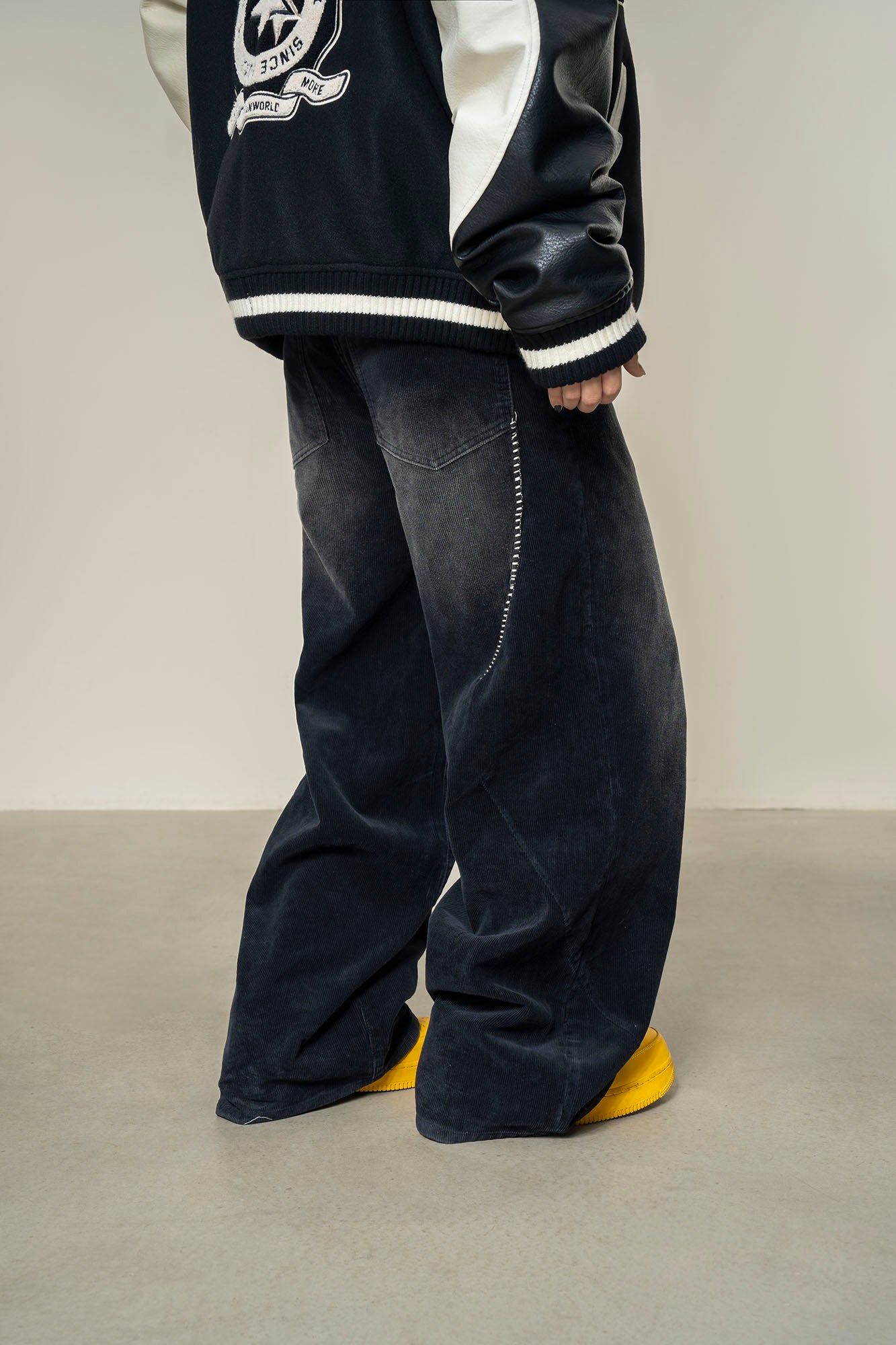 MAKEMORE Washed Oversized Corduroy Pants