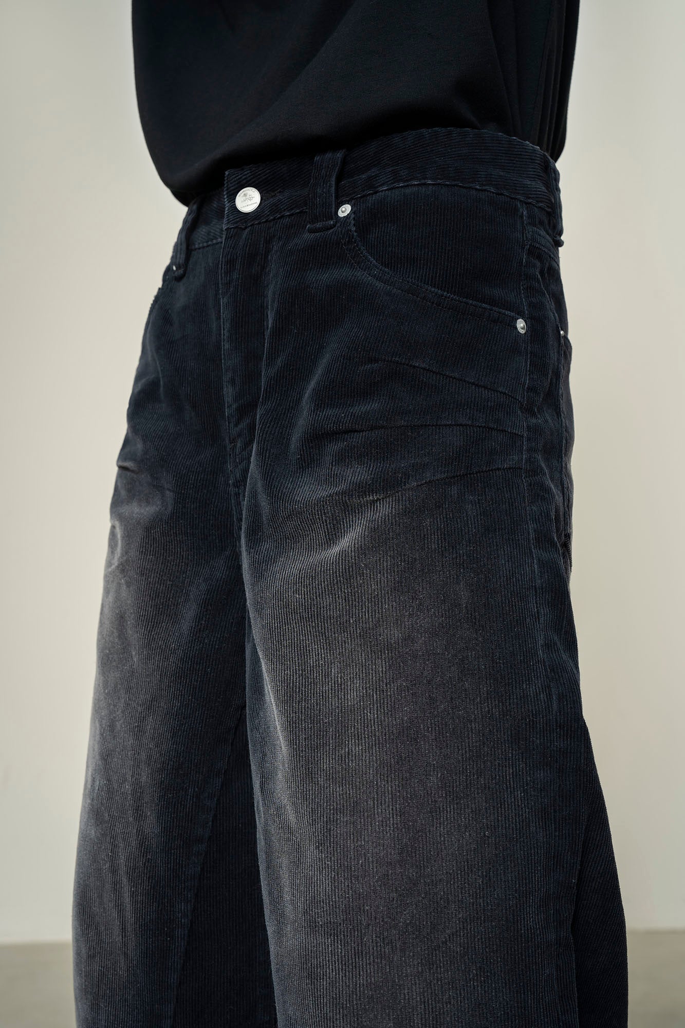 MAKEMORE Washed Oversized Corduroy Pants