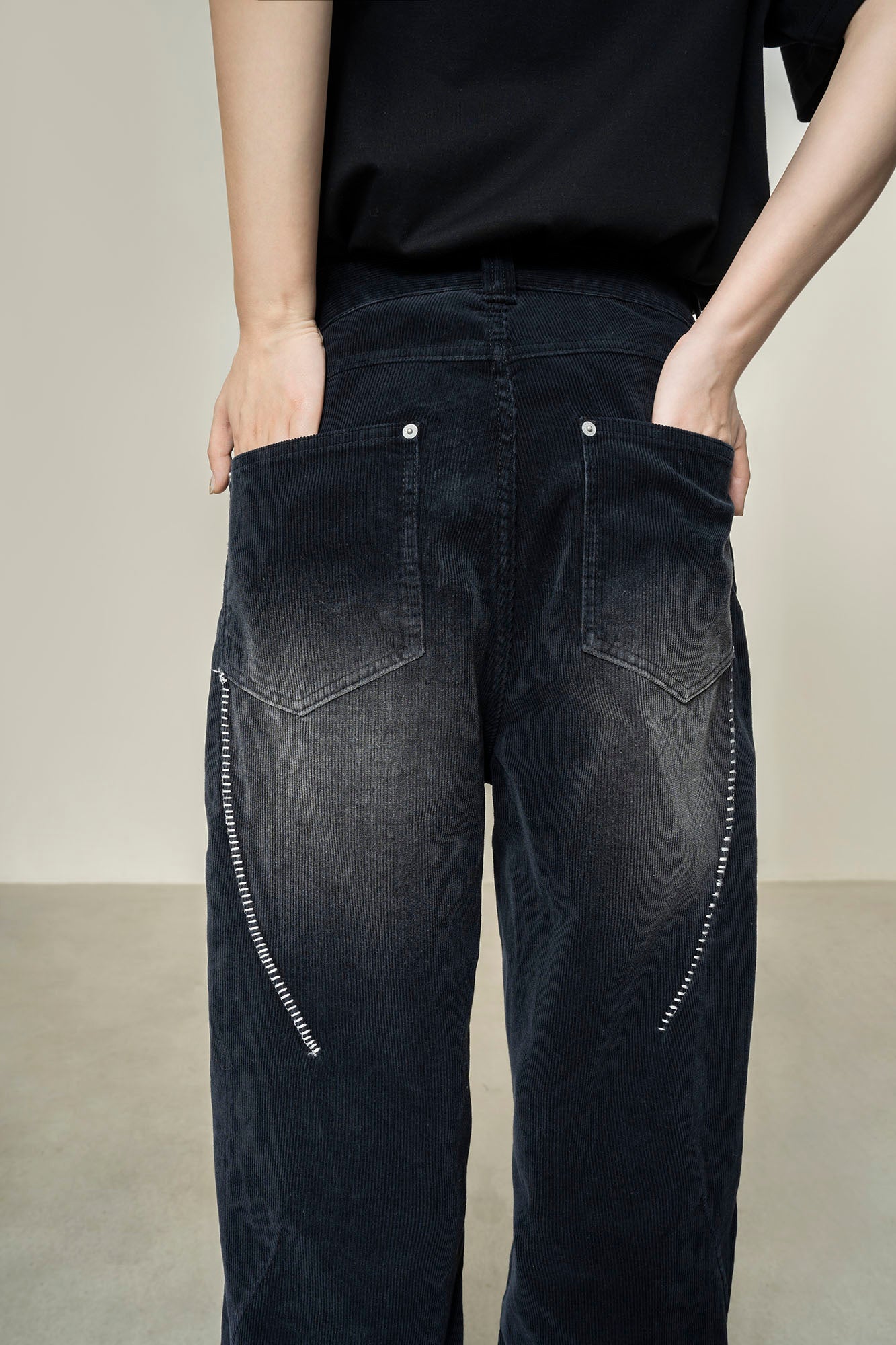 MAKEMORE Washed Oversized Corduroy Pants