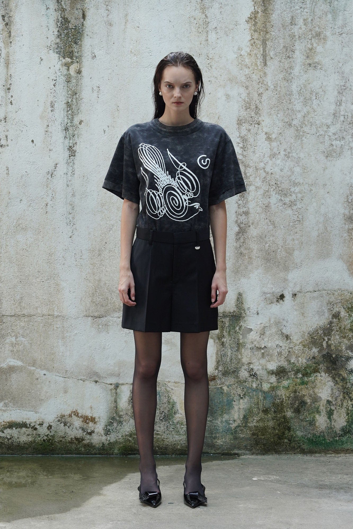 ORAL UTOPIA Washed Double-Layer Abstract Pigeon Graphic T-Shirt, premium urban and streetwear designers apparel on PROJECTISR.com, ORAL UTOPIA