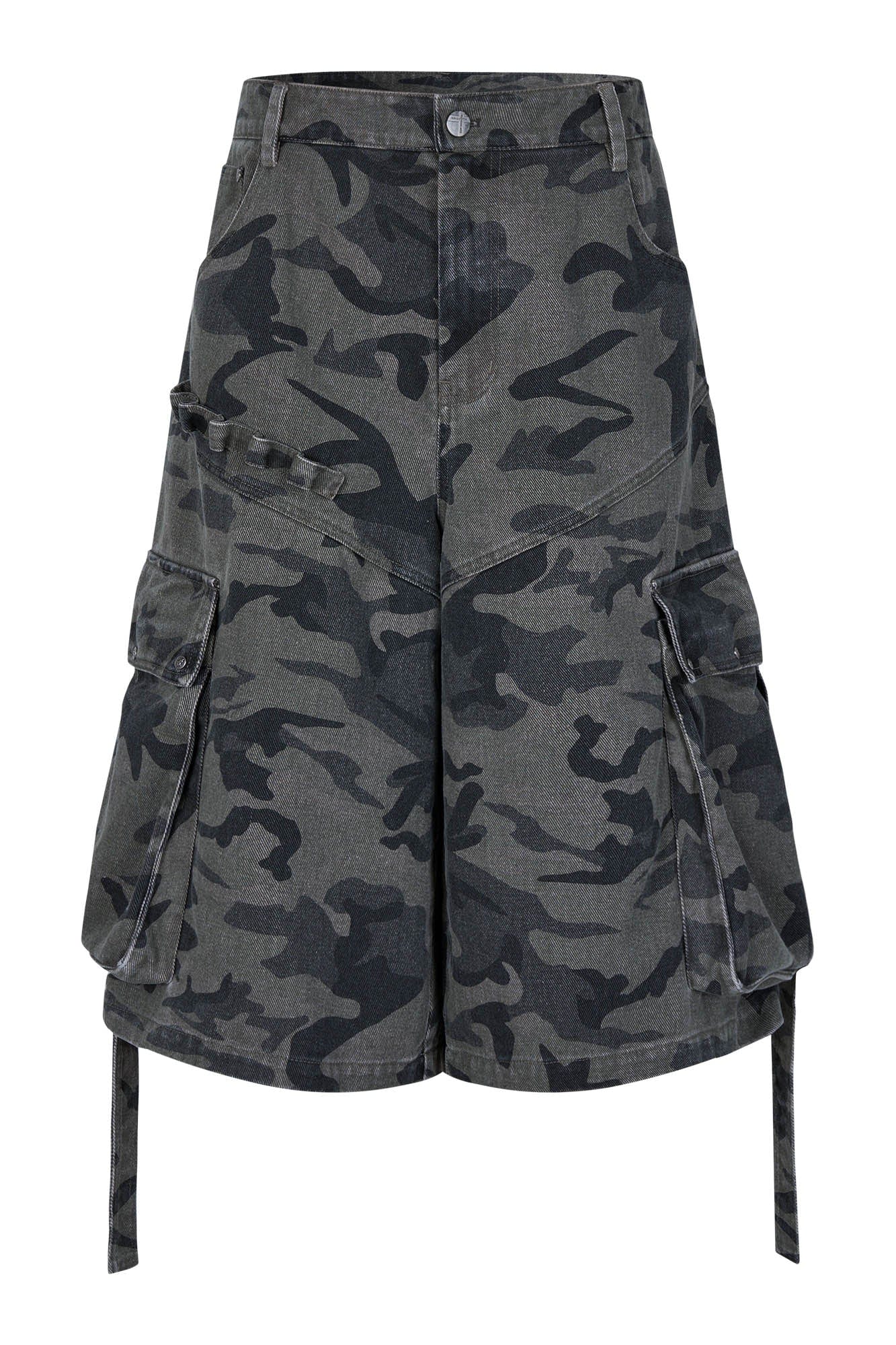 SAVAGEGROWTHWORLD Camo Spliced Multi-Pocket Shorts, premium urban and streetwear designers apparel on PROJECTISR.com, SAVAGEGROWTHWORLD