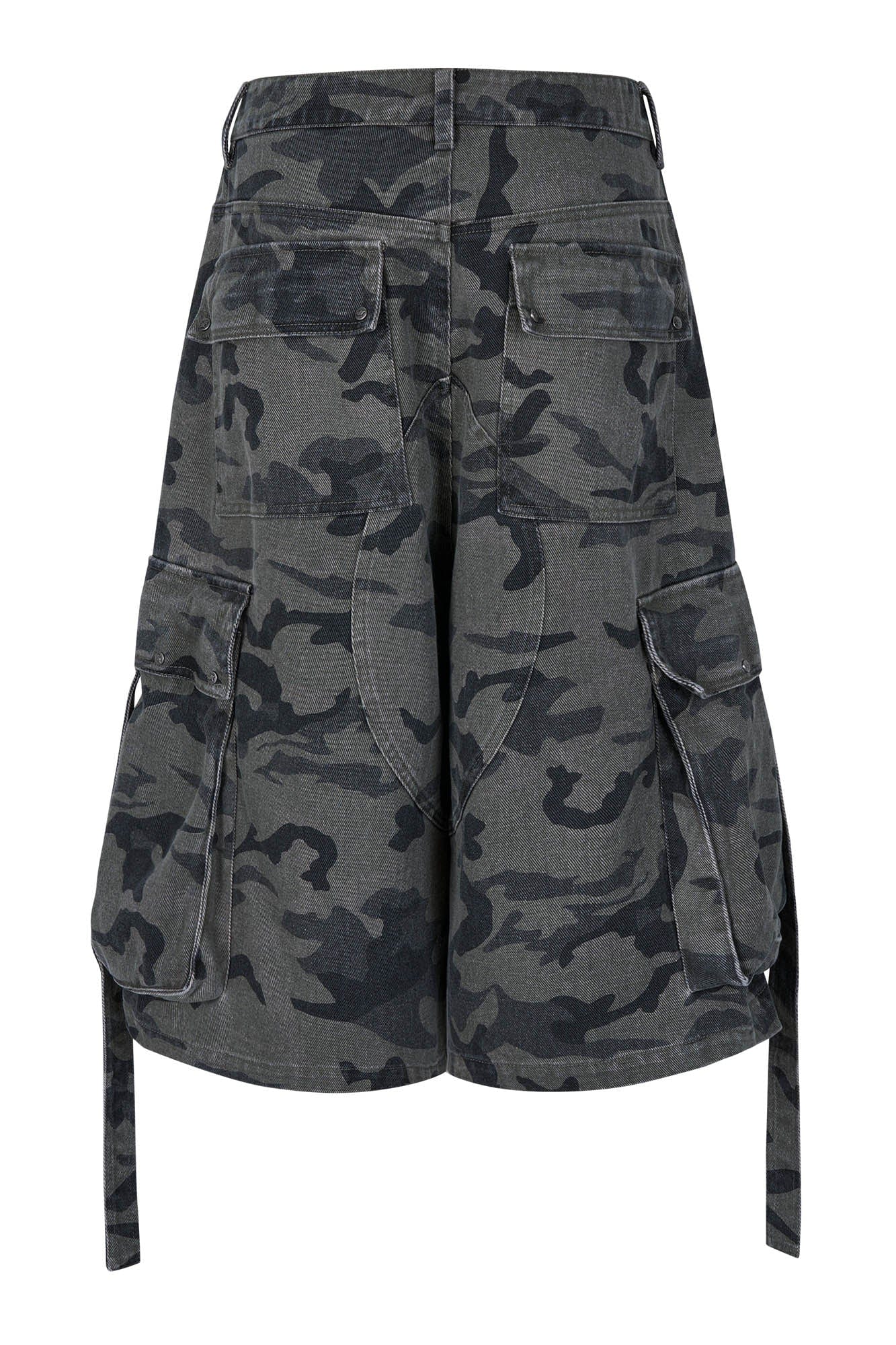 SAVAGEGROWTHWORLD Camo Spliced Multi-Pocket Shorts, premium urban and streetwear designers apparel on PROJECTISR.com, SAVAGEGROWTHWORLD