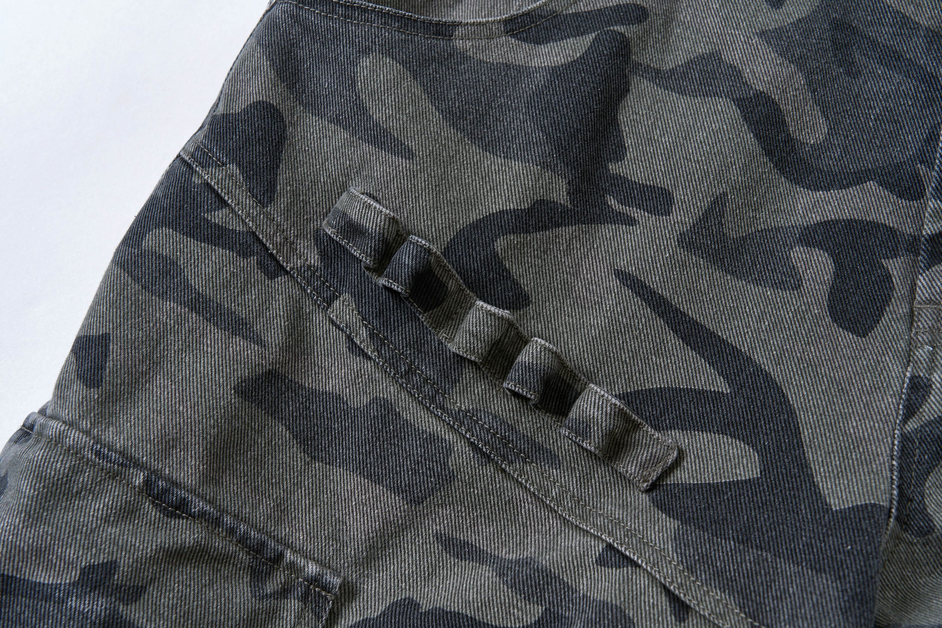 SAVAGEGROWTHWORLD Camo Spliced Multi-Pocket Shorts, premium urban and streetwear designers apparel on PROJECTISR.com, SAVAGEGROWTHWORLD