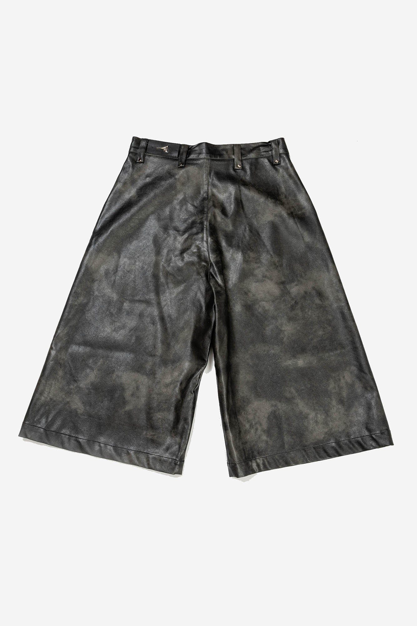 KADAKADA Distressed Curved Zipper PU Oversized Shorts, premium urban and streetwear designers apparel on PROJECTISR.com, KADAKADA