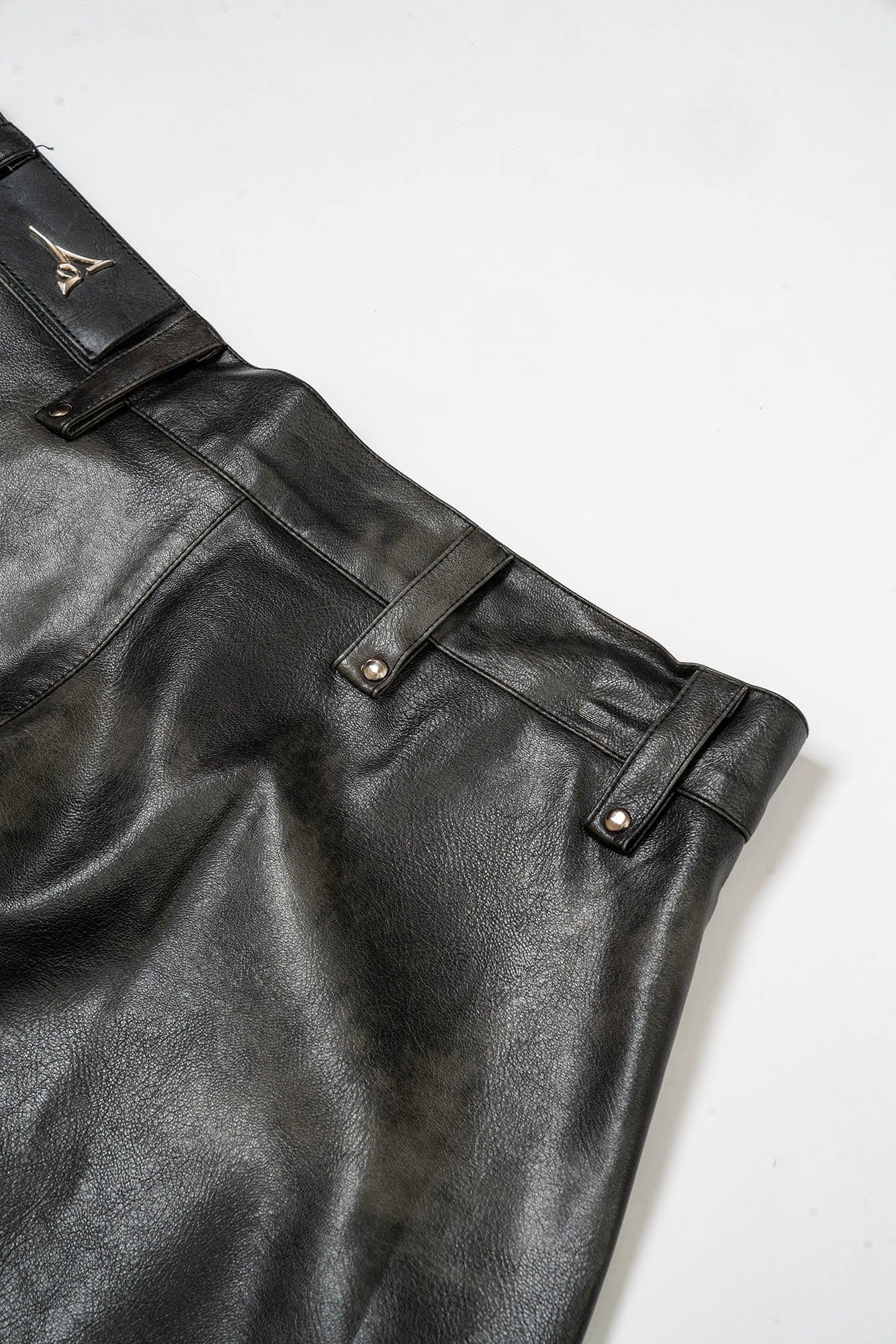 KADAKADA Distressed Curved Zipper PU Oversized Shorts, premium urban and streetwear designers apparel on PROJECTISR.com, KADAKADA