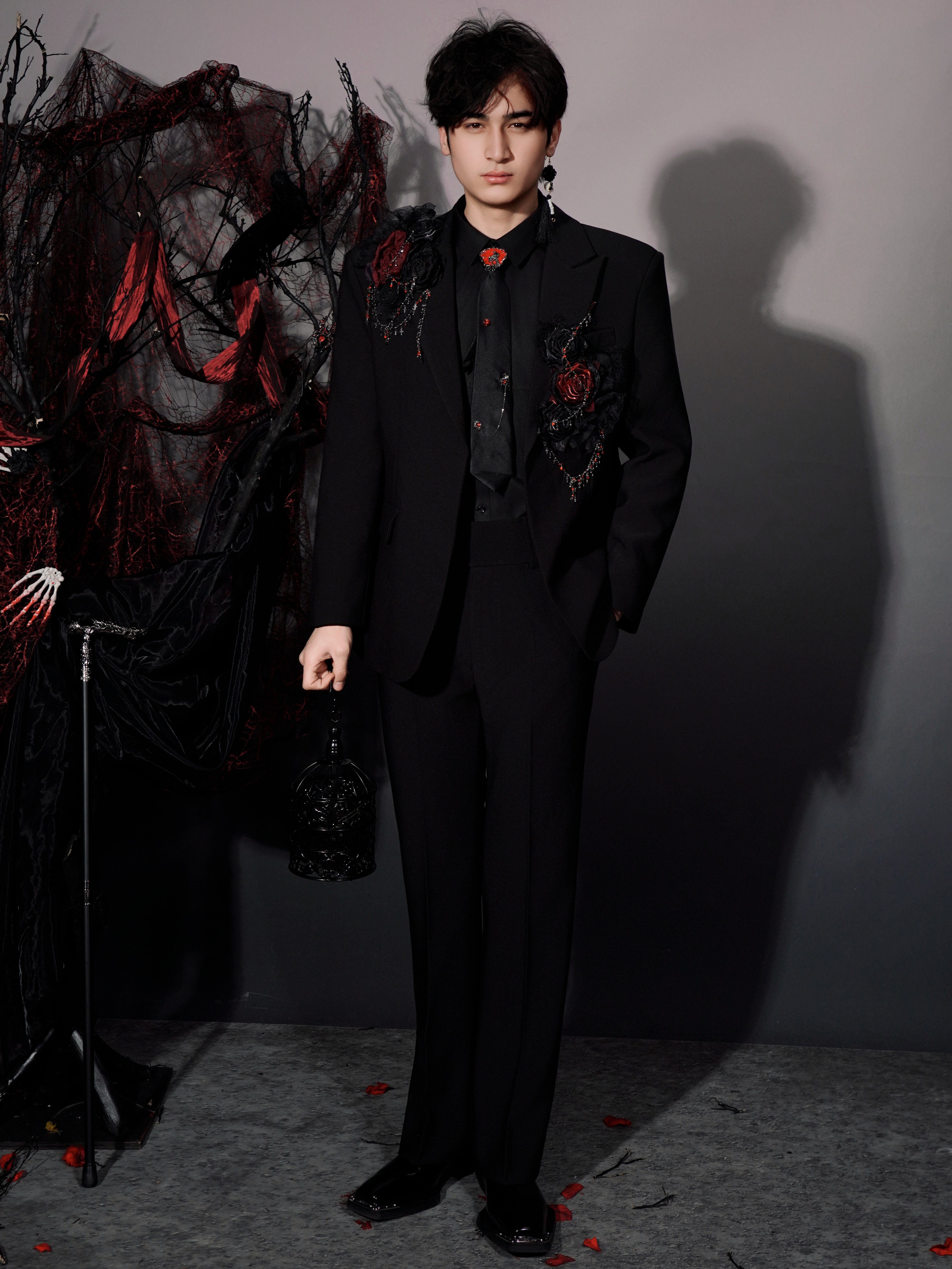 SHANG JIE Floral Appliqué Beaded Chain Blazer, premium urban and streetwear designers apparel on PROJECTISR.com, SHANG JIE