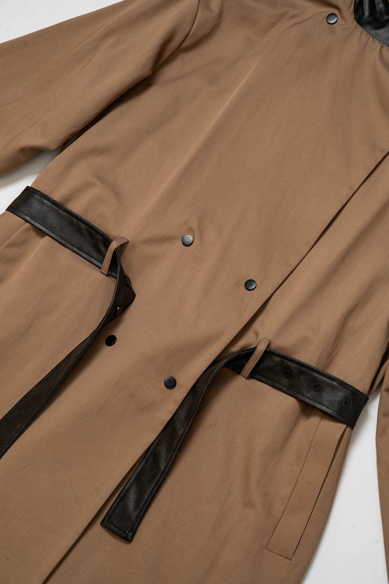 KADAKADA Choking Glove Trench Coat, premium urban and streetwear designers apparel on PROJECTISR.com, KADAKADA