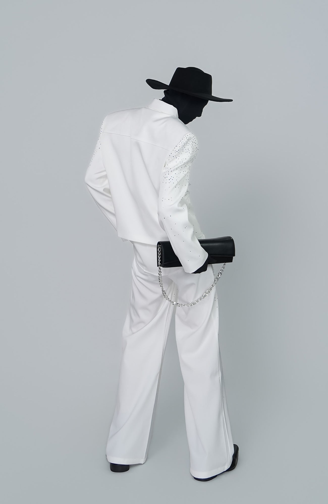 VE2 Chain Strap Baguette Shoulder Bag