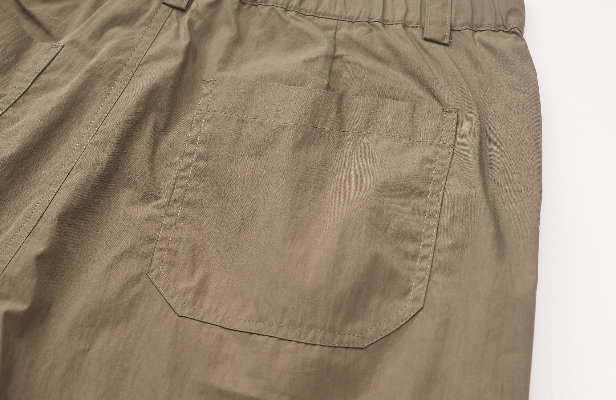 ROARINGWILD A ARCH Essential Drawstring Parachute Pants