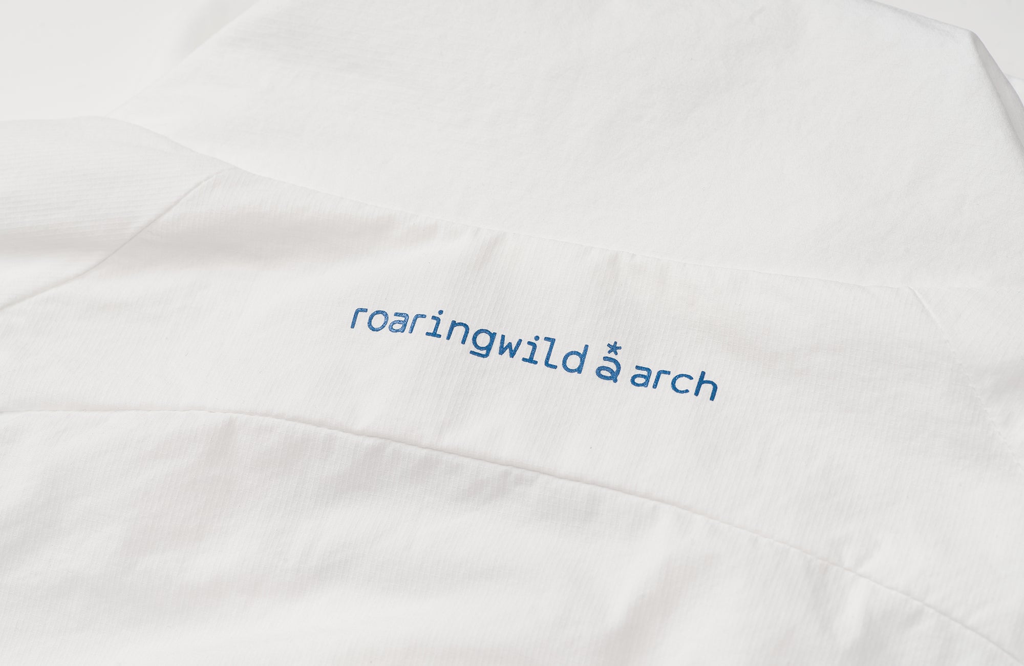 ROARINGWILD A ARCH Embroidered Graphic Raglan Jacket