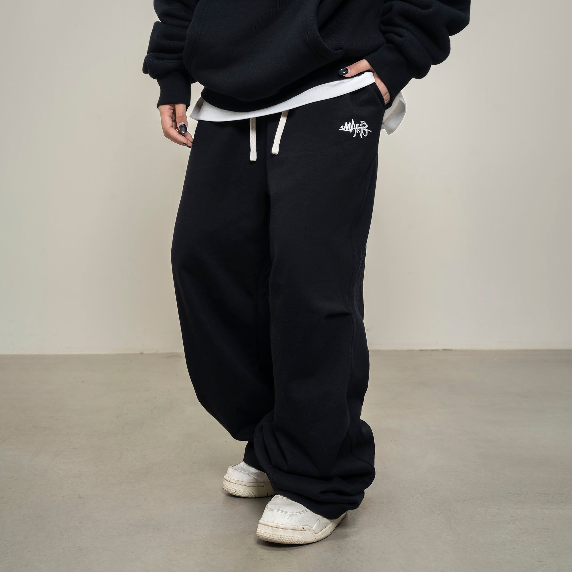 MAKEMORE Double Pleated Drawstring Sweatpants