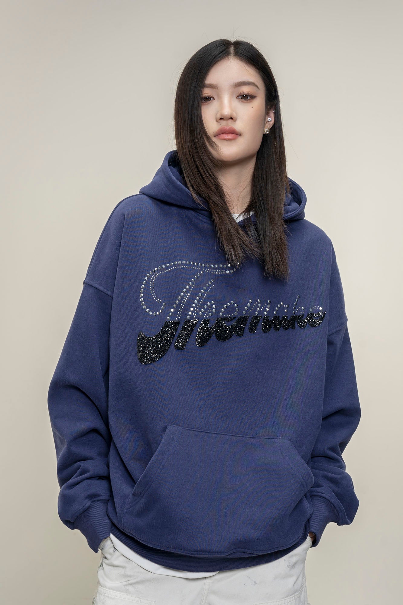 MAKEMORE Rhinestone Contrast LOGO Fleece Hoodie