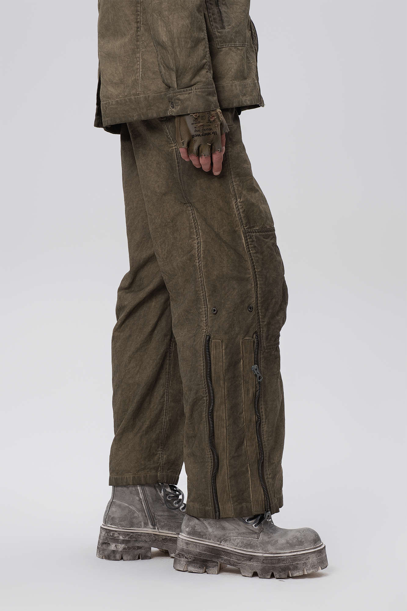 STEAM Distressed Mesh-Knee Multi-Pocket Straight-Leg Cargo Pants