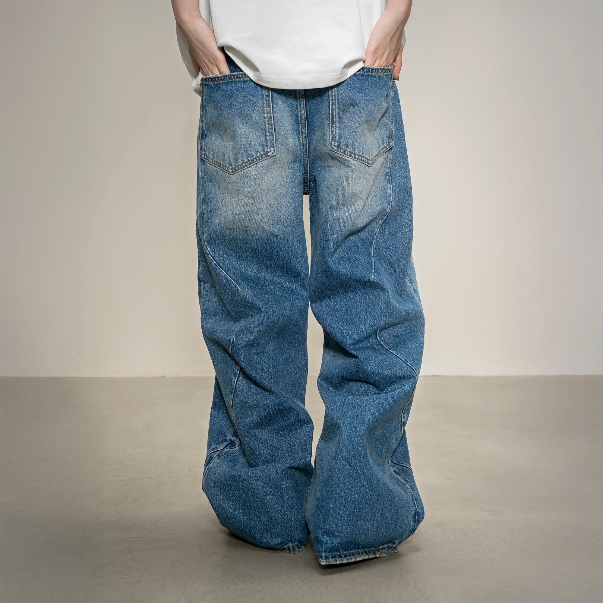 MAKEMORE Washed Pintuck Wide-Leg Jeans