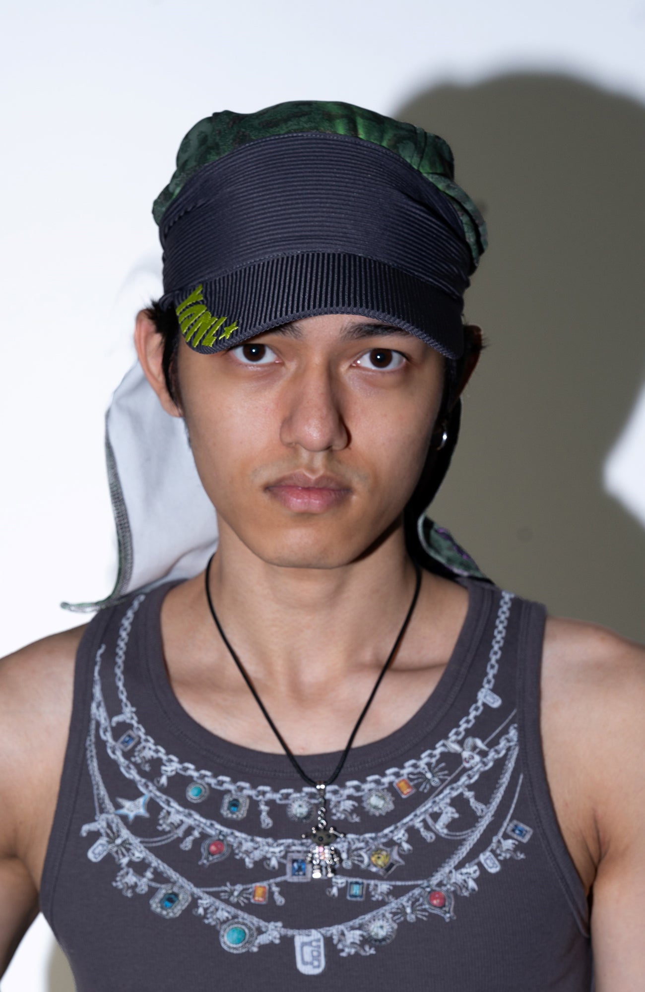 YANLI Scarf Cap Trifoil Hat
