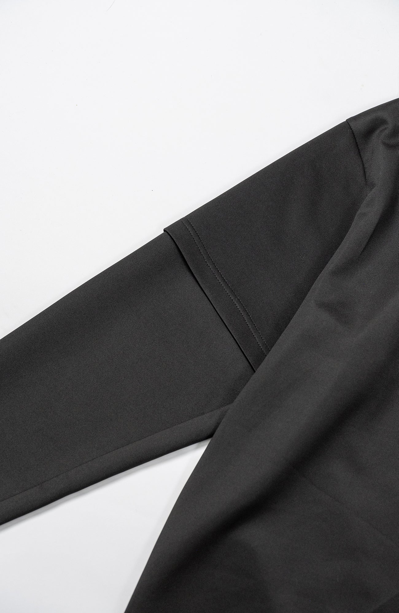 KADAKADA Diamond Graphic Layered Jersey