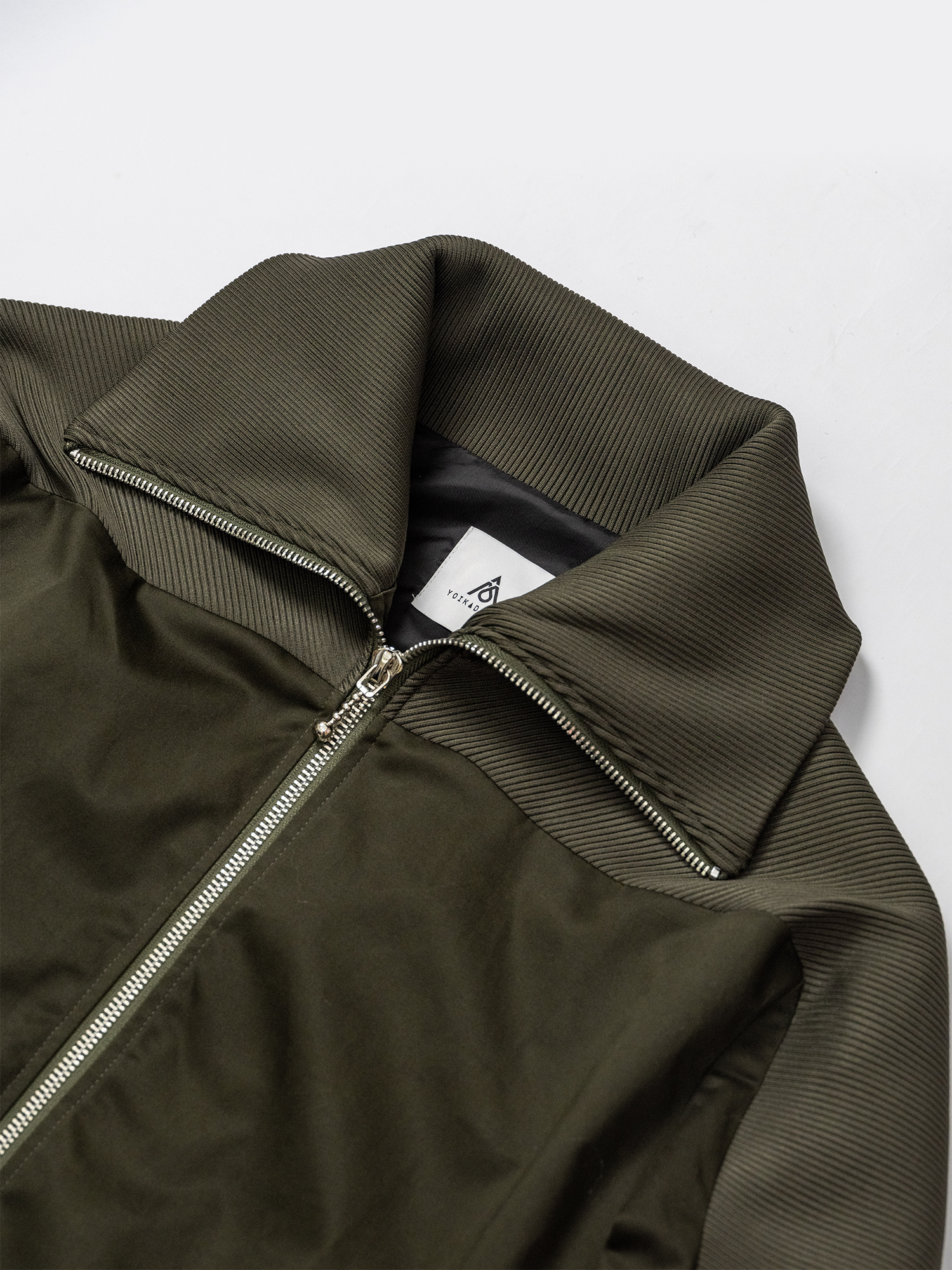 KADAKADA Rib-Spliced Stand-Collar Cropped Jacket