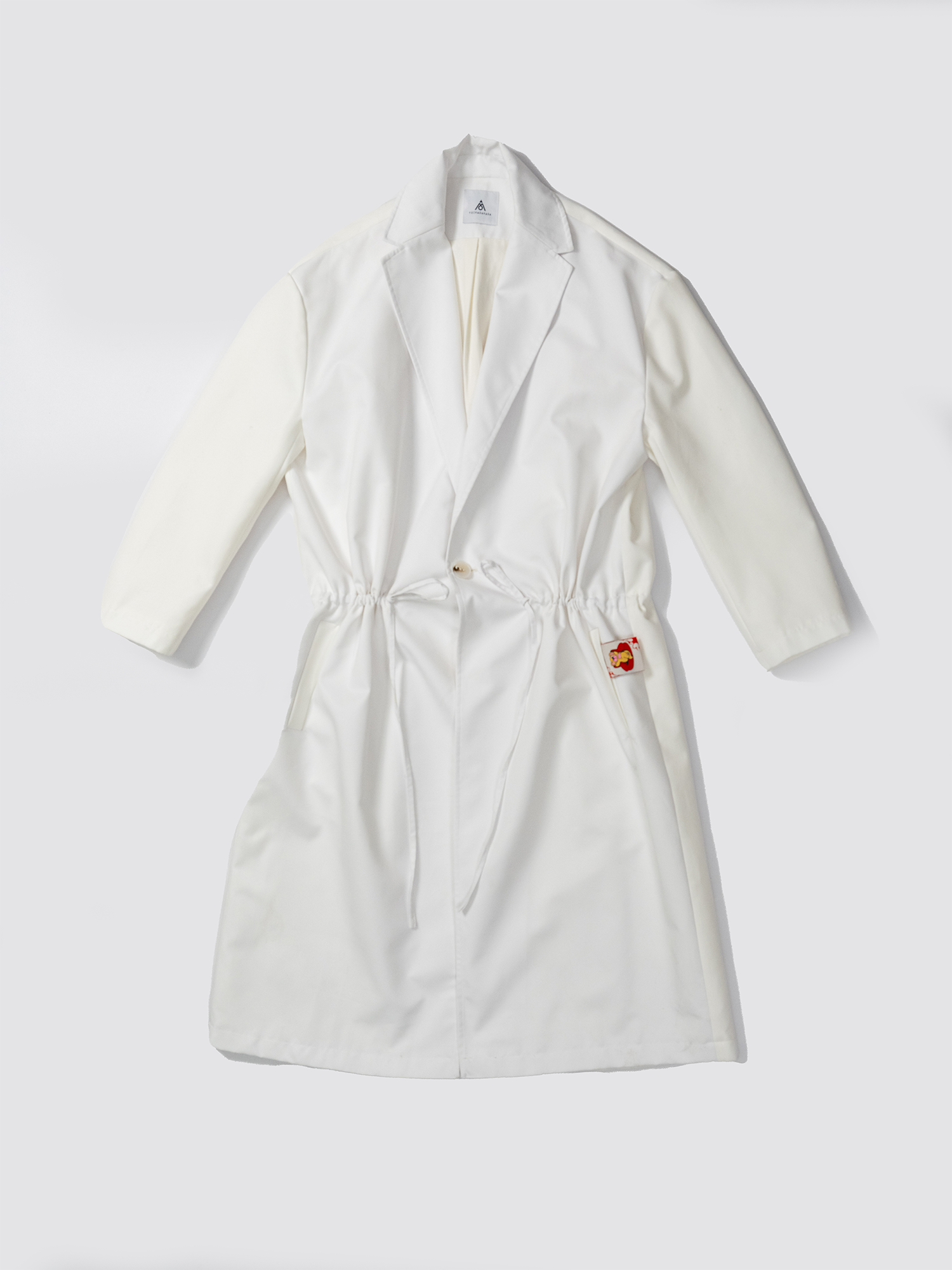 KADAKADA Bear-Tag Waist-Drawstring Trench