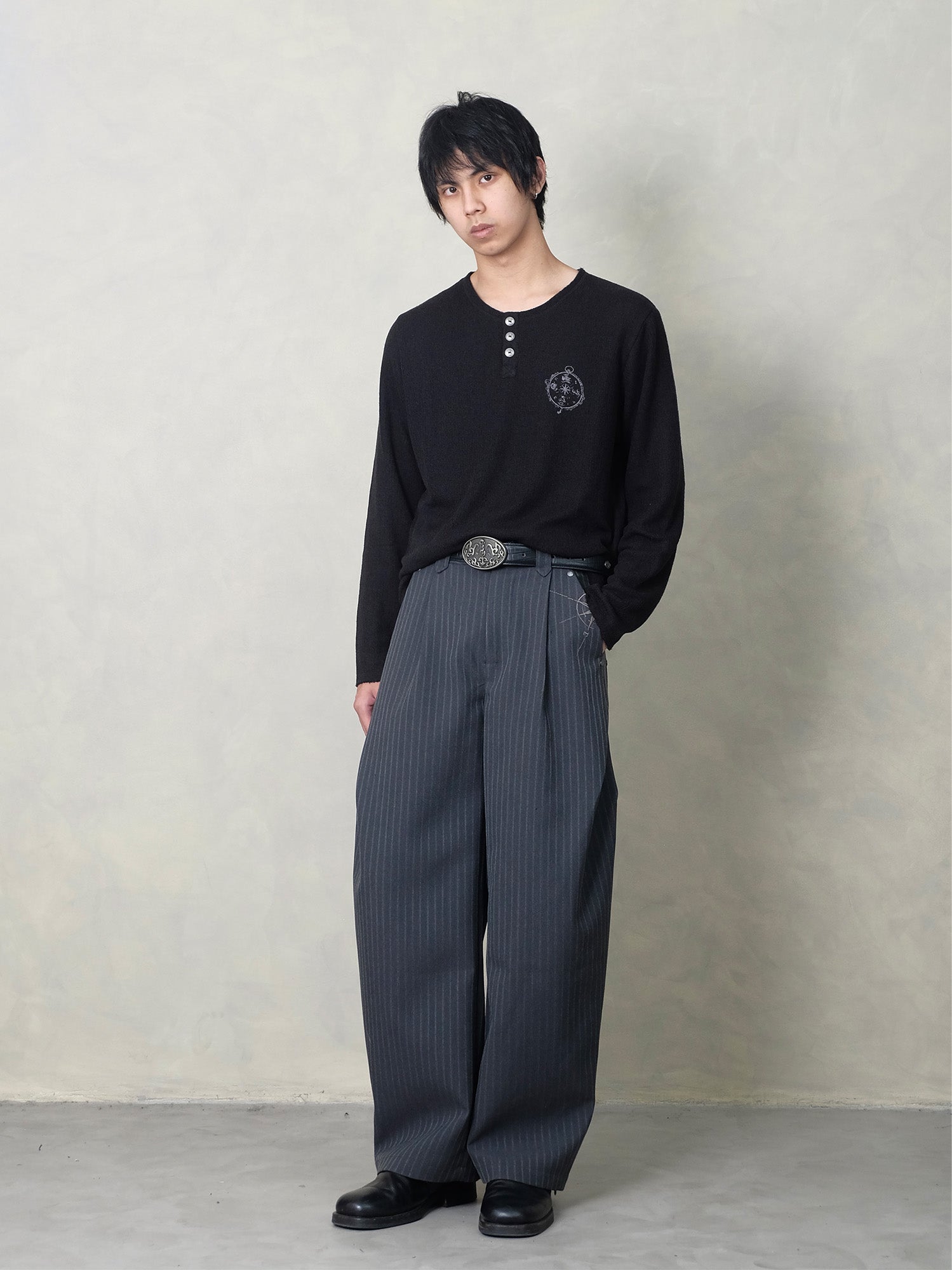 IN EXISTENCE Stripe Pleated Embroidery Curved Pants