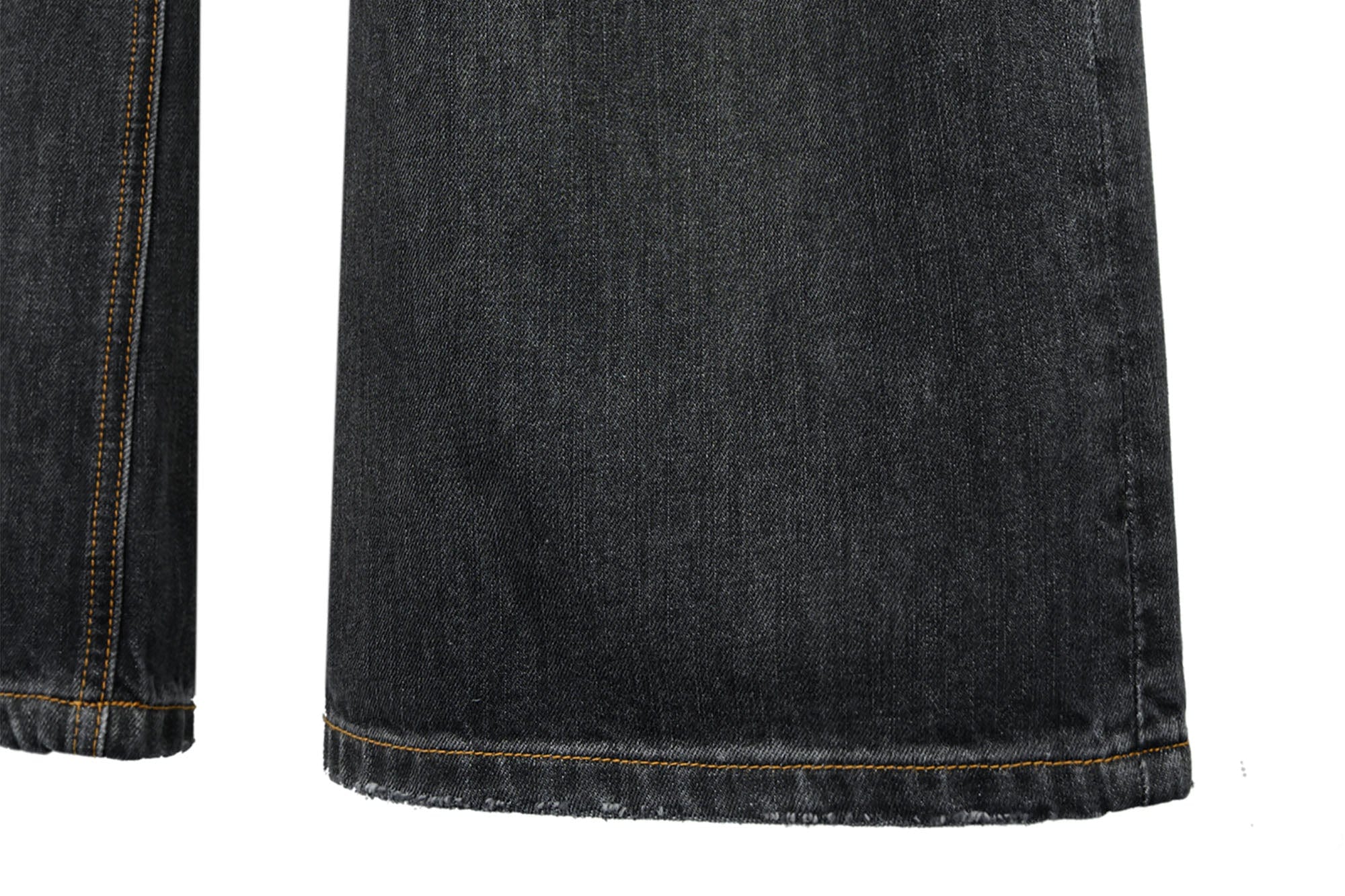 OKAYTHXBYE Paint-Splattered Distressed Jeans