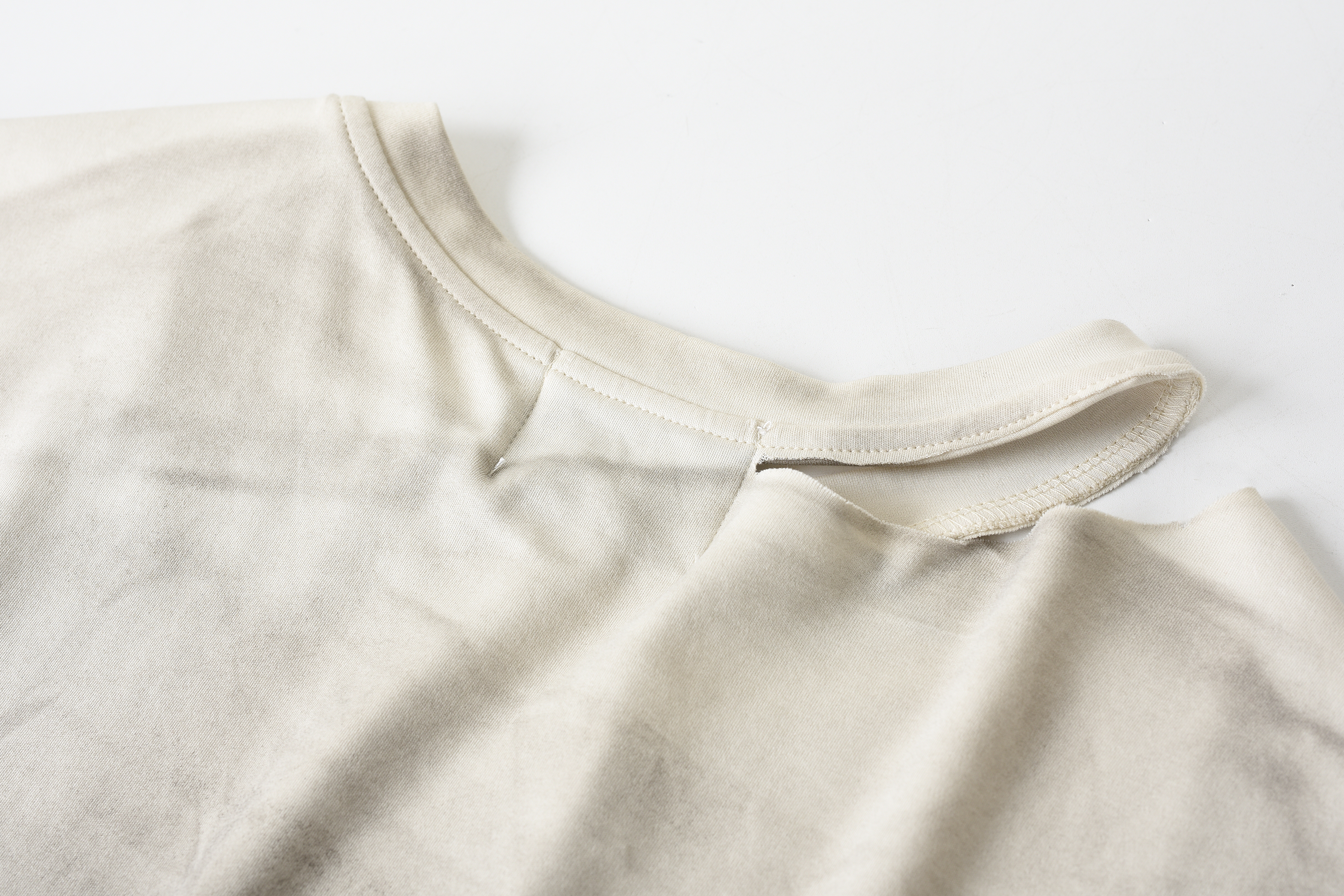 DREAM BAND Distressed Washed Graphic T-Shirt