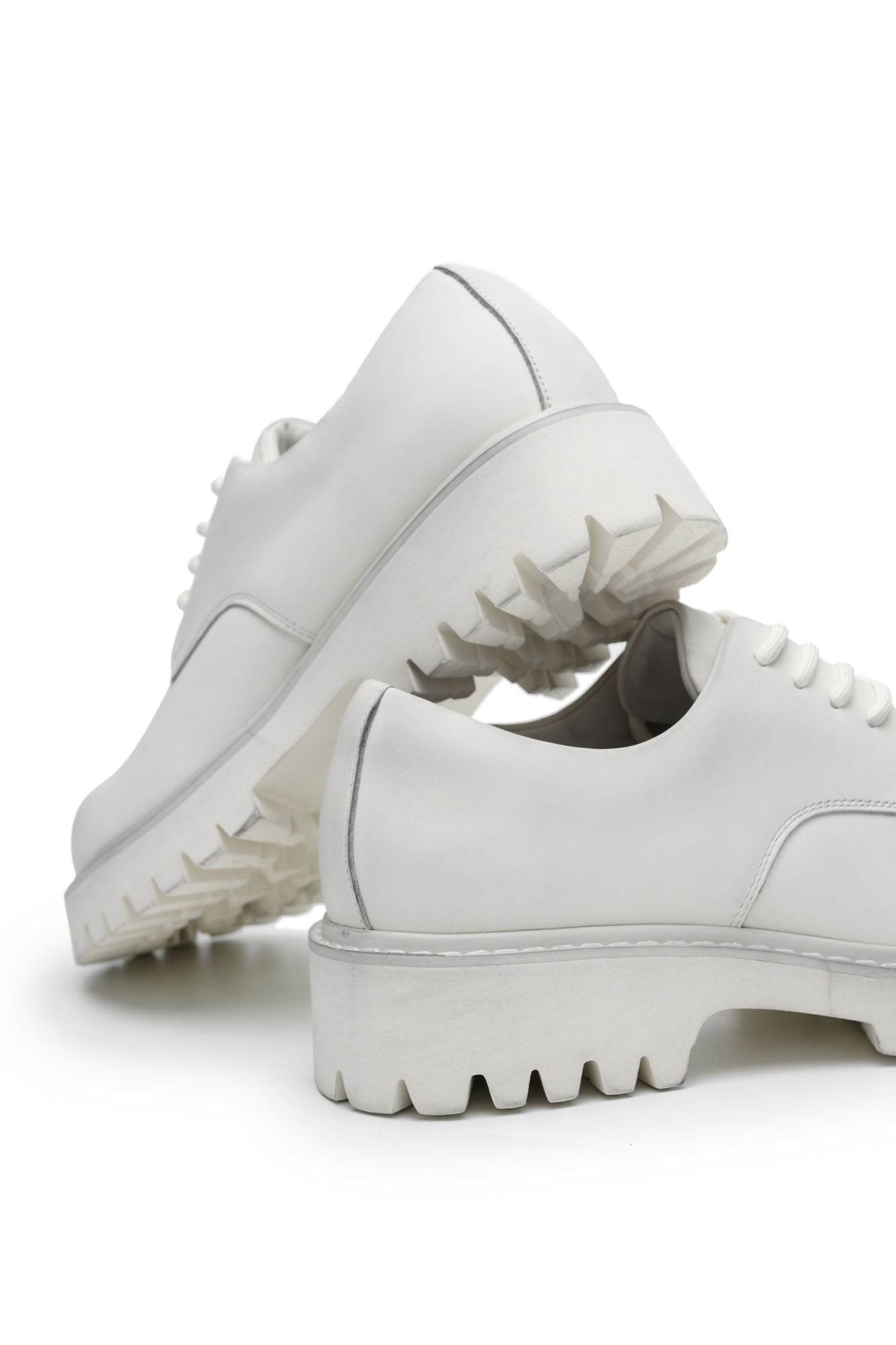 KREATE Distressed Matte Chunky Sole Derby