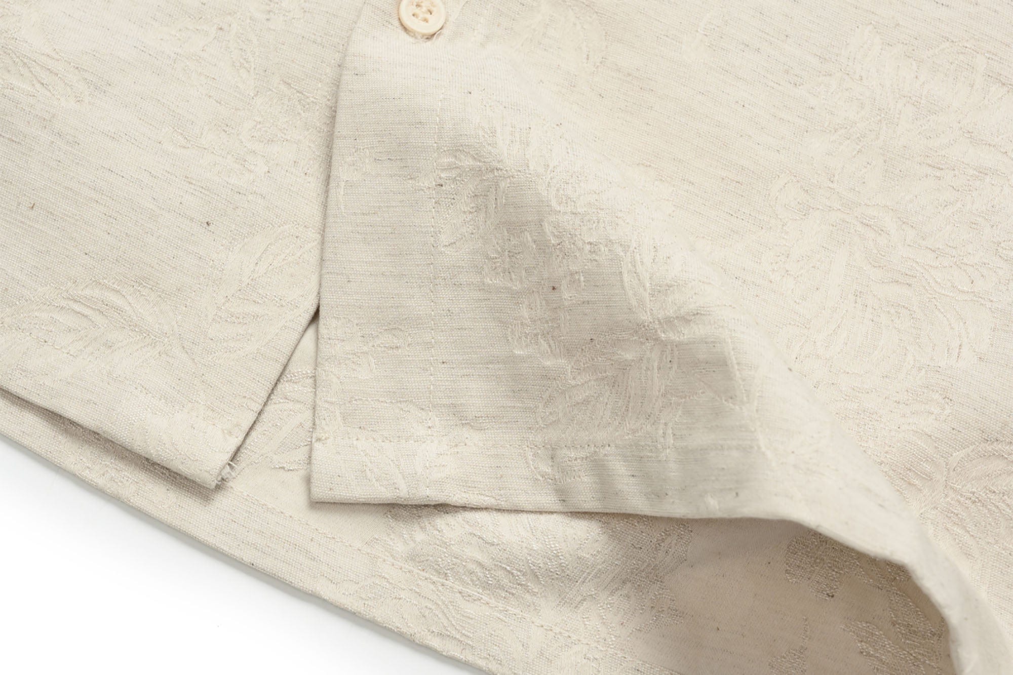 OKAYTHXBYE Floral Embossed Stand Collar Shirt