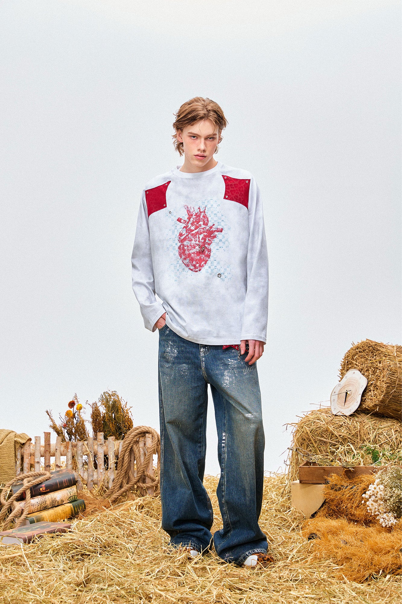 OIPWORD Heart Graphic Appliqué Long-Sleeve Tee, premium urban and streetwear designers apparel on PROJECTISR.com, OIPWORD