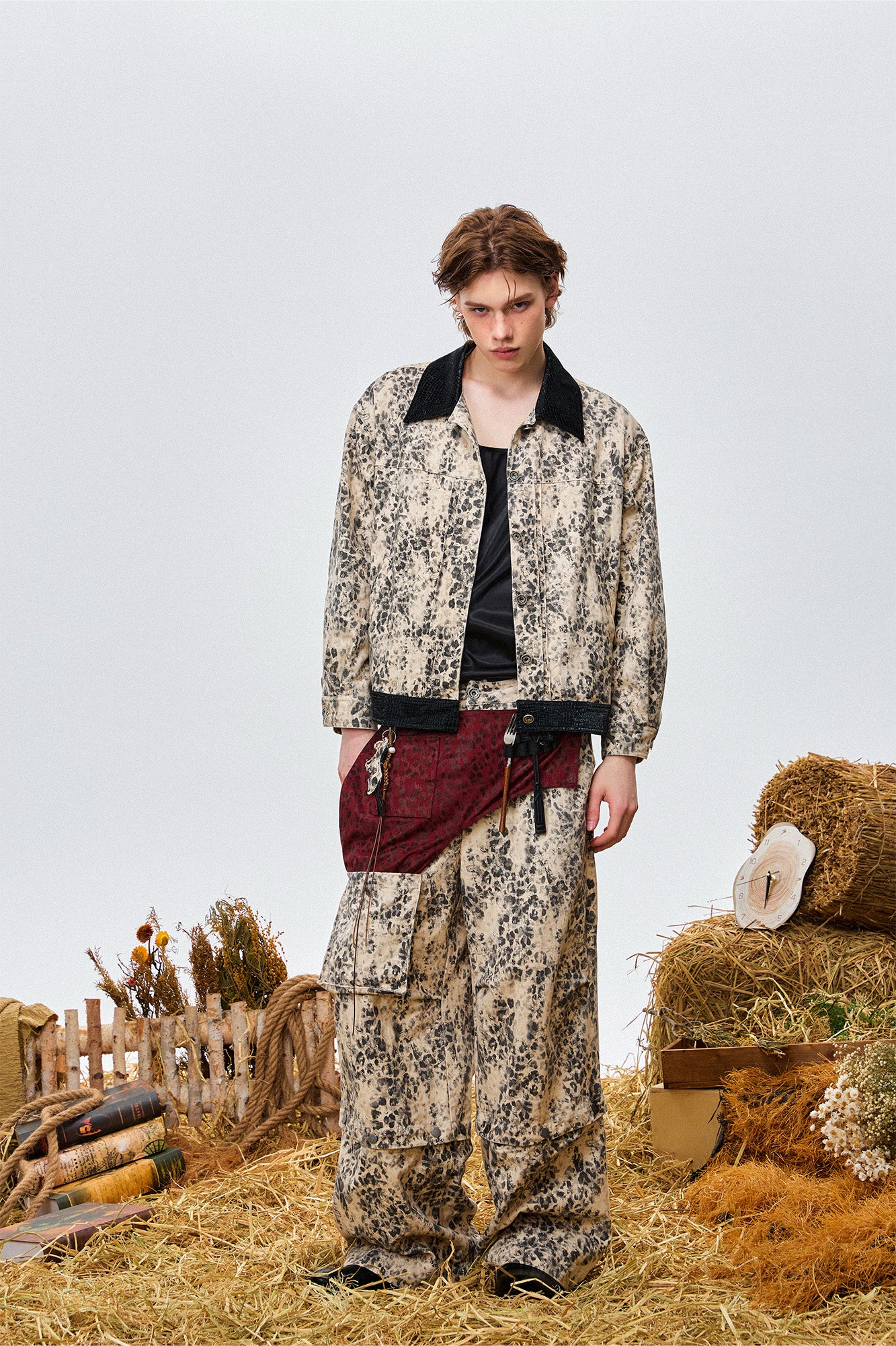 OIPWORD Retro Leopard Detachable Panel Cargo Jeans, premium urban and streetwear designers apparel on PROJECTISR.com, OIPWORD