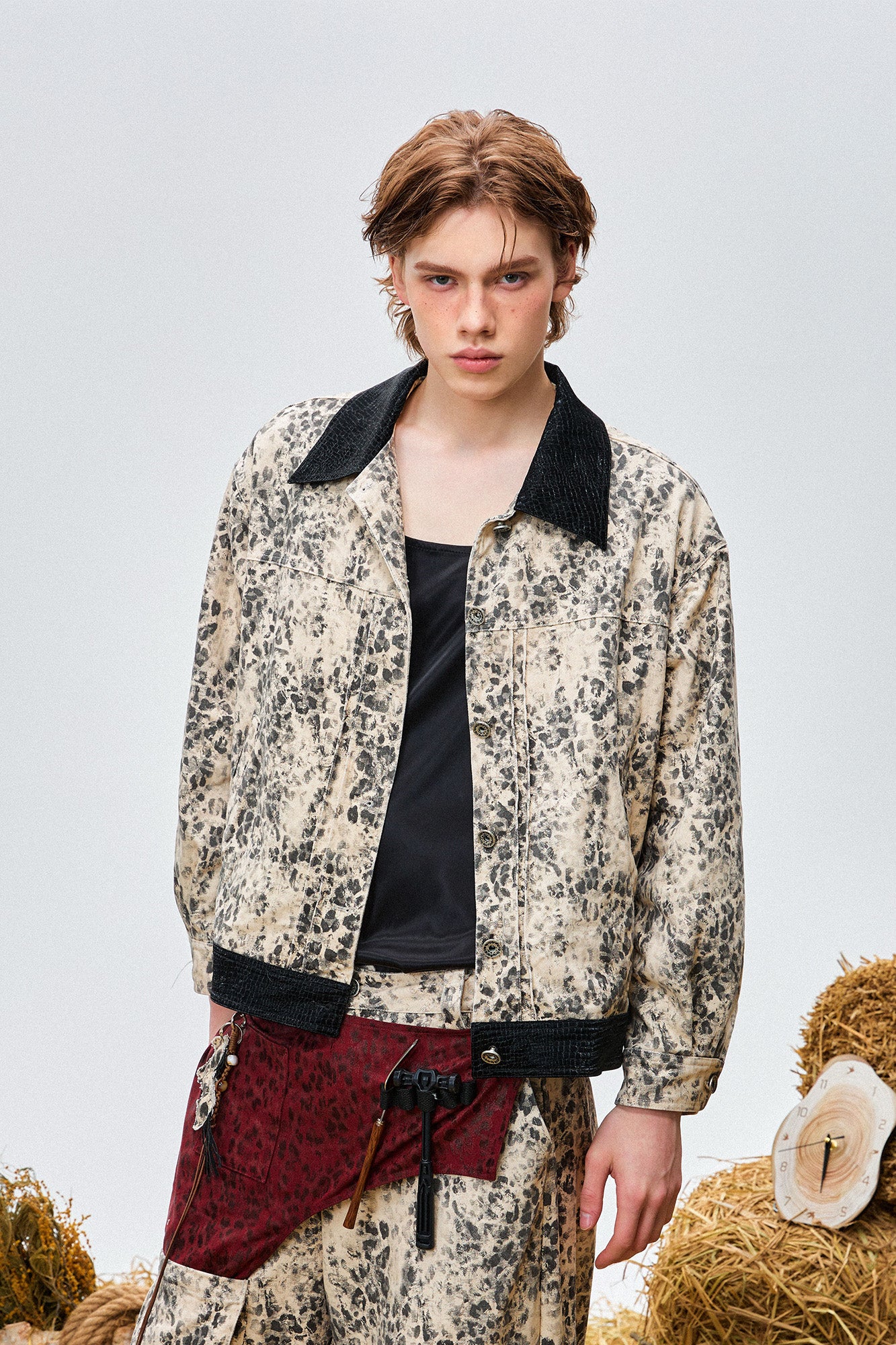 OIPWORD Retro Leopard Contrast-Collar Denim Jacket, premium urban and streetwear designers apparel on PROJECTISR.com, OIPWORD