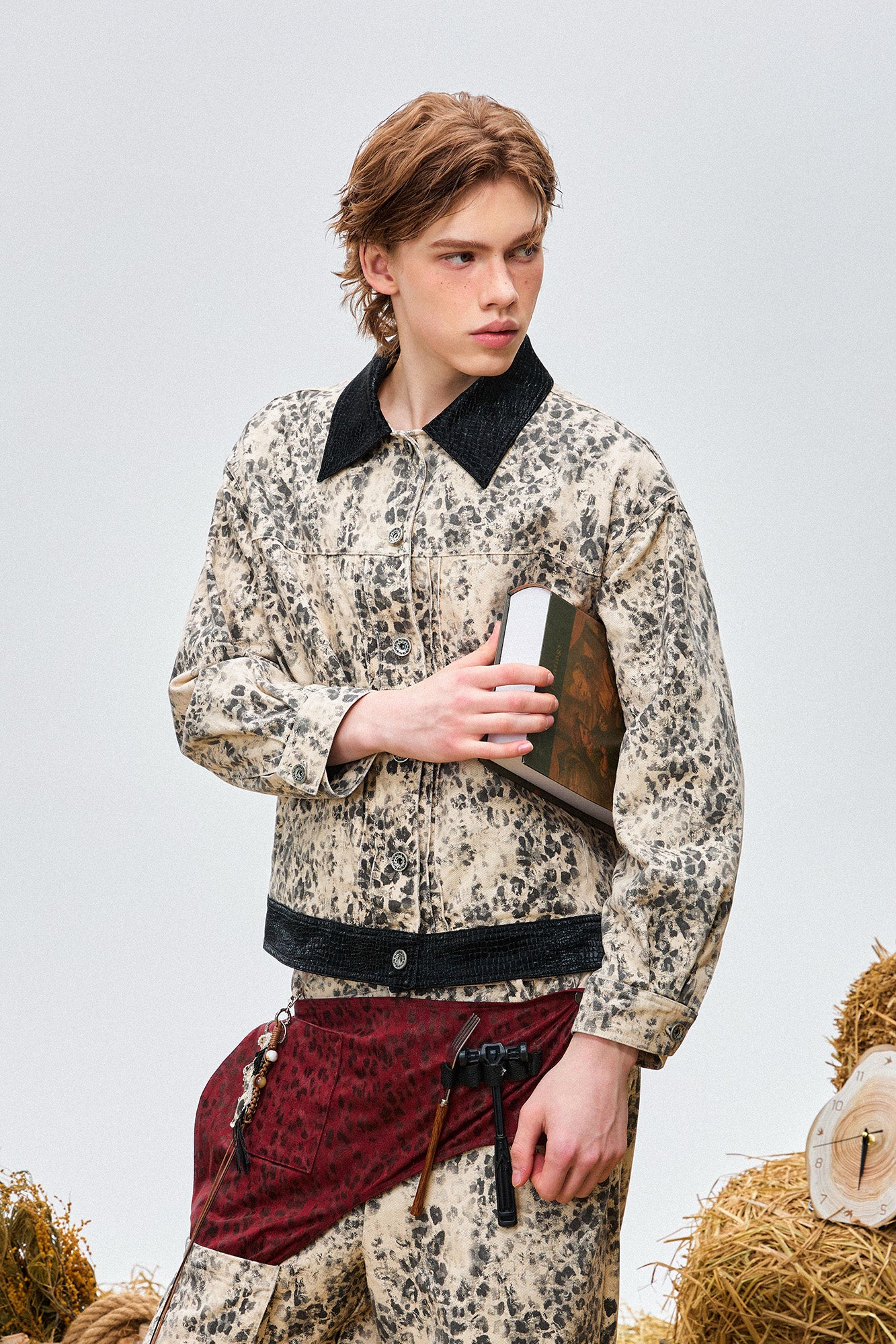 OIPWORD Retro Leopard Contrast-Collar Denim Jacket, premium urban and streetwear designers apparel on PROJECTISR.com, OIPWORD