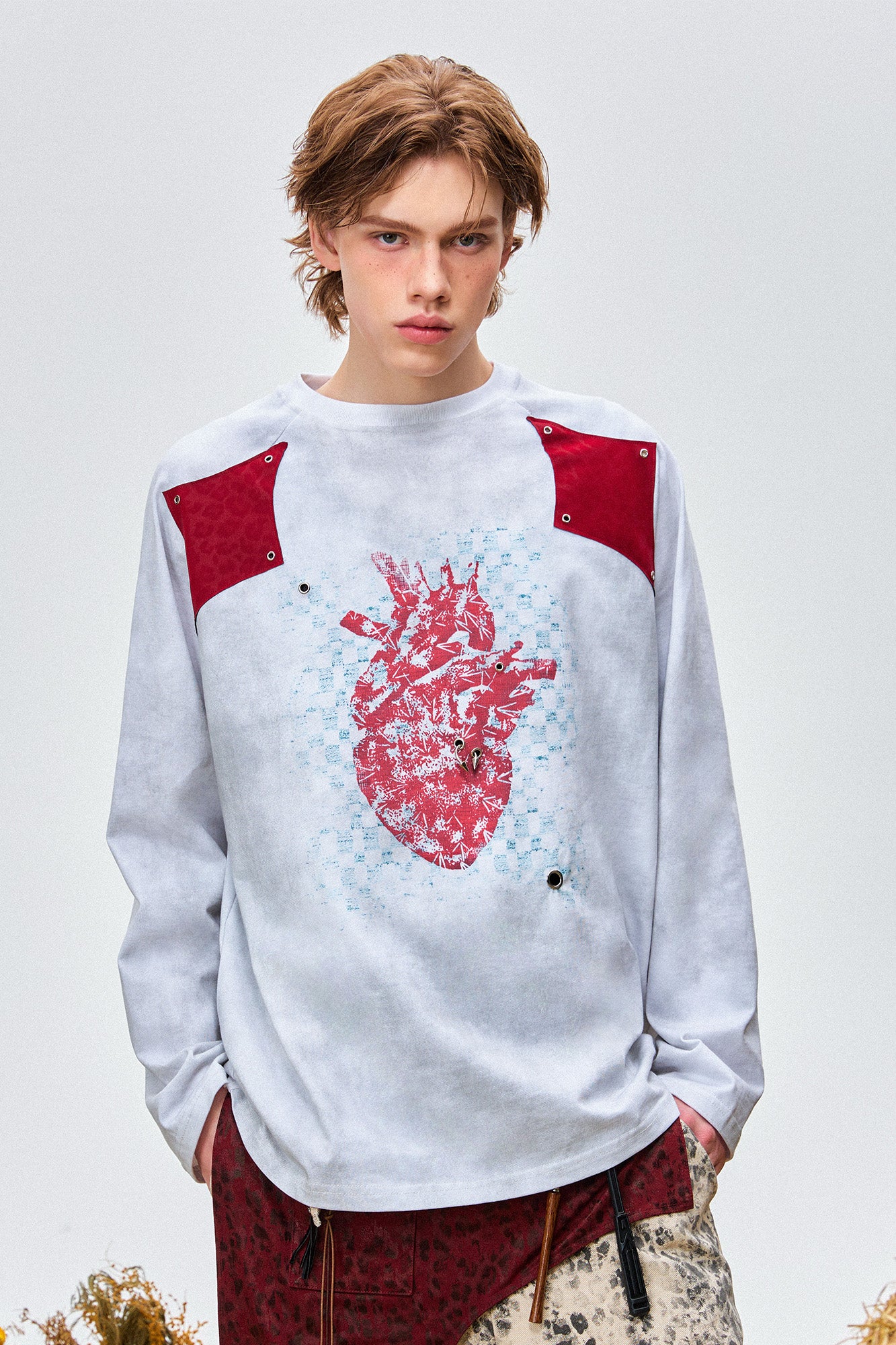 OIPWORD Heart Graphic Appliqué Long-Sleeve Tee, premium urban and streetwear designers apparel on PROJECTISR.com, OIPWORD