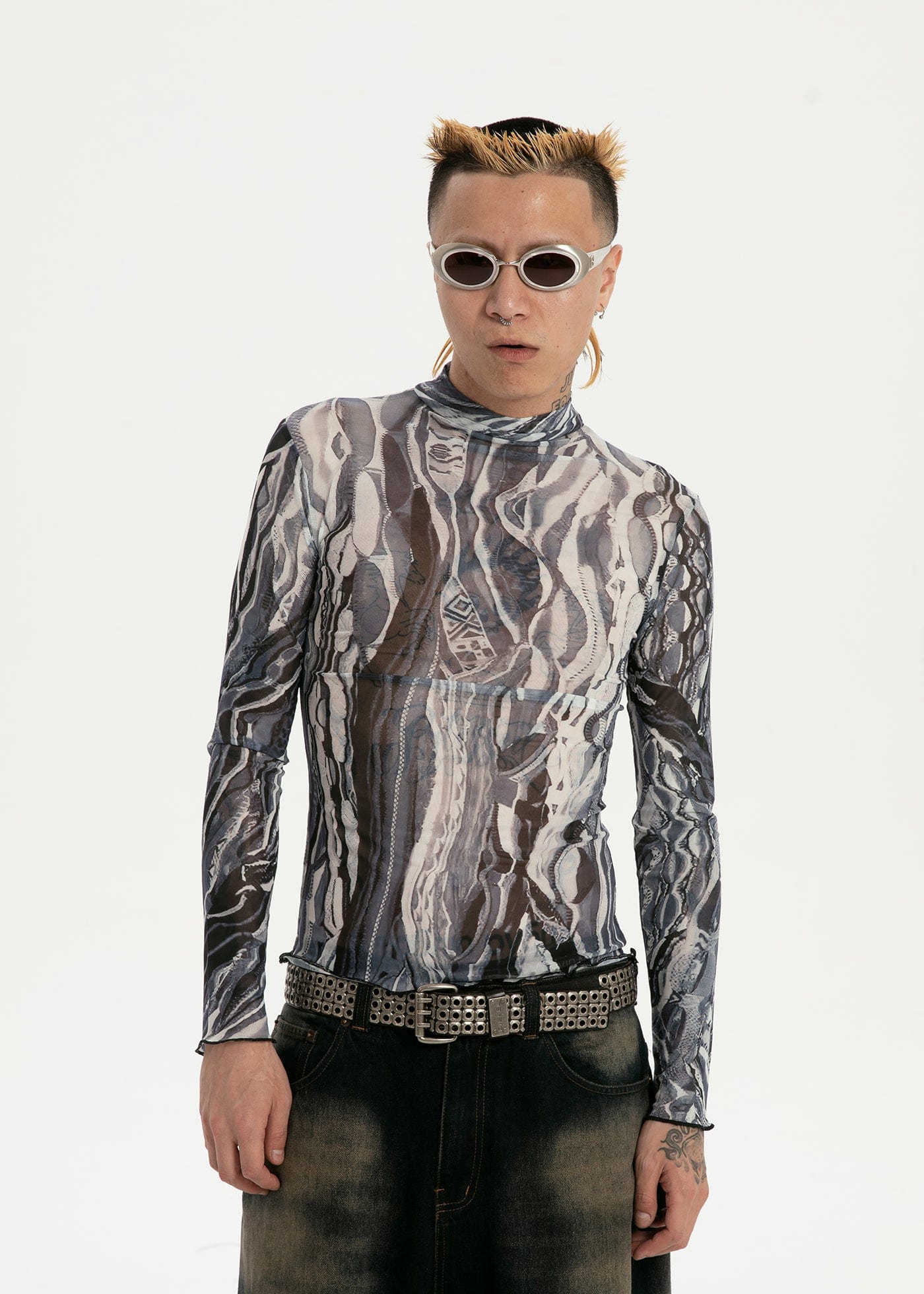 RTVG Abstract Striped Stretchy Slim-Fit L/S Tee, premium urban and streetwear designers apparel on PROJECTISR.com, RTVG