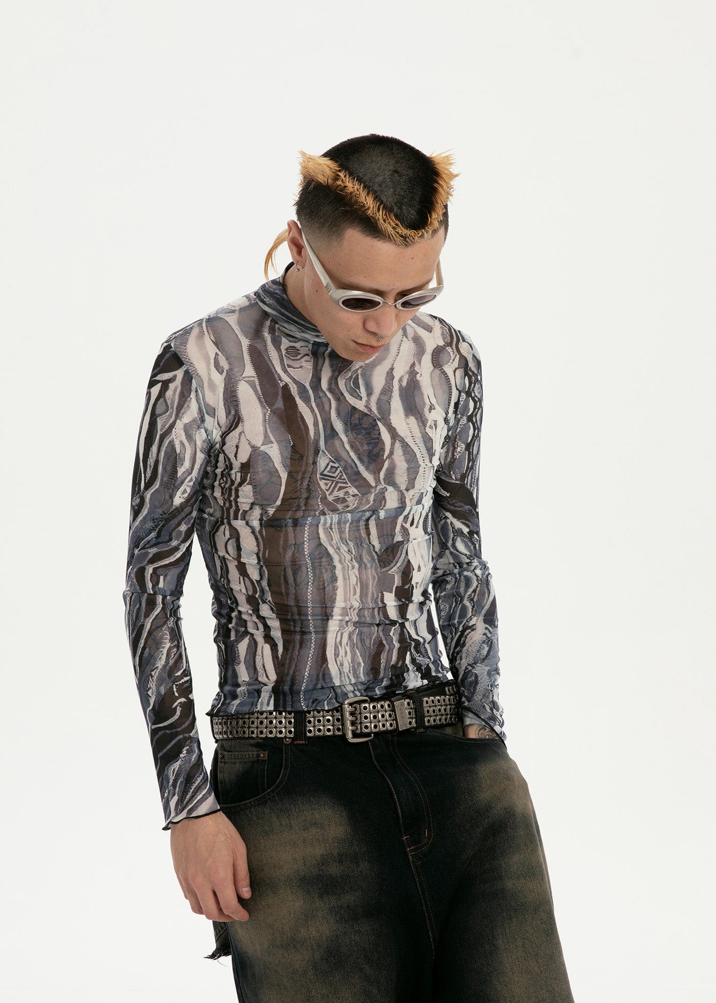 RTVG Abstract Striped Stretchy Slim-Fit L/S Tee, premium urban and streetwear designers apparel on PROJECTISR.com, RTVG